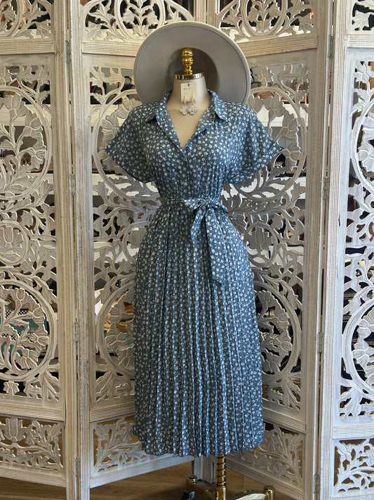 Blue Floral Button Dress-No Estira, Not Stretchy