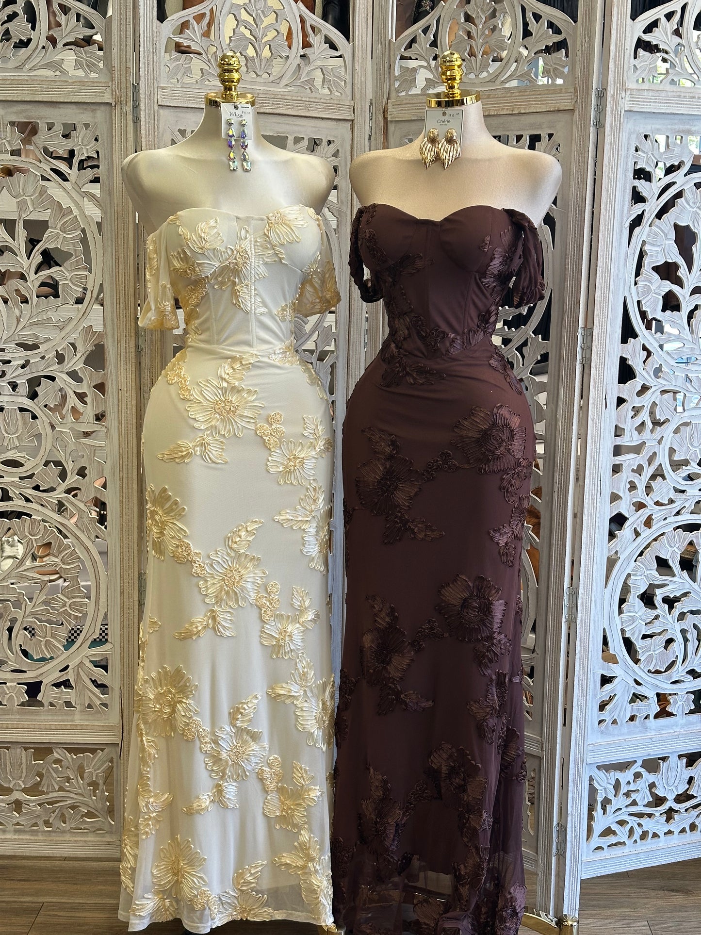 Celeste Floral Maxi Dress
-Stretchy,Estira