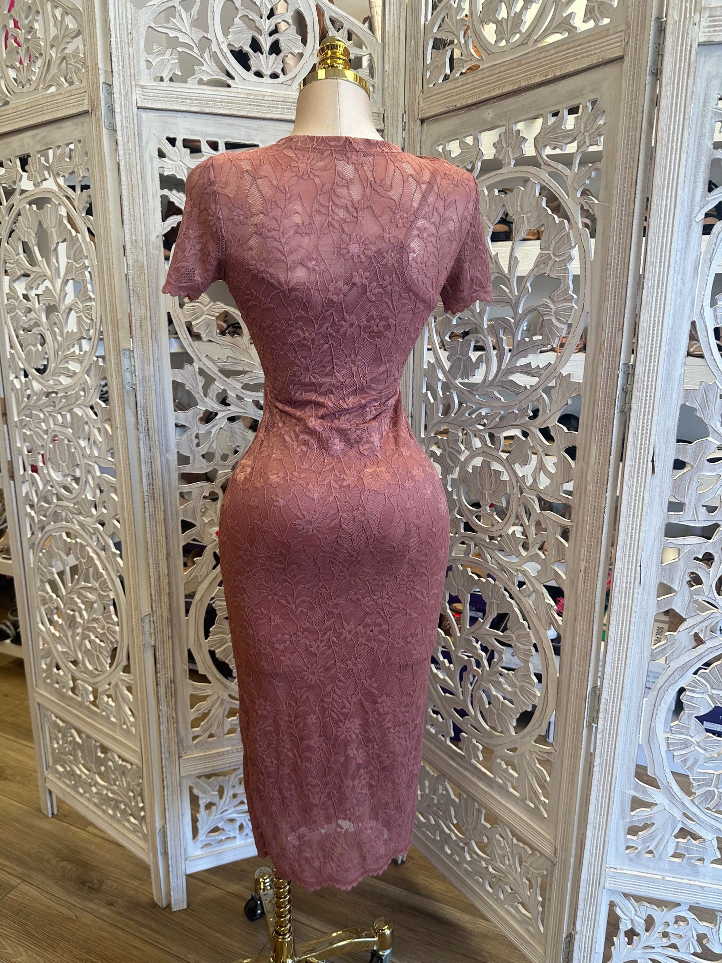 Mauve Lace Bodycon Dress- Stretchy, Estira