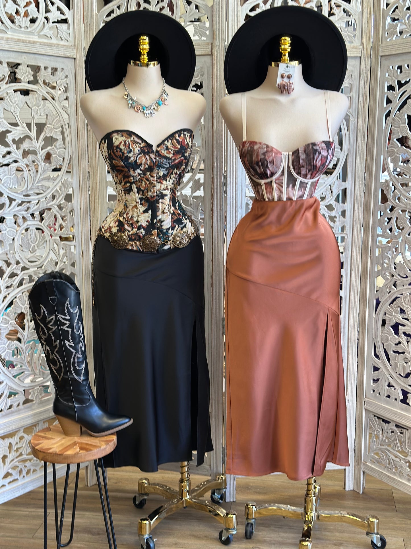 Heart Line Print Corset Top - No Estira, Not Stretchy