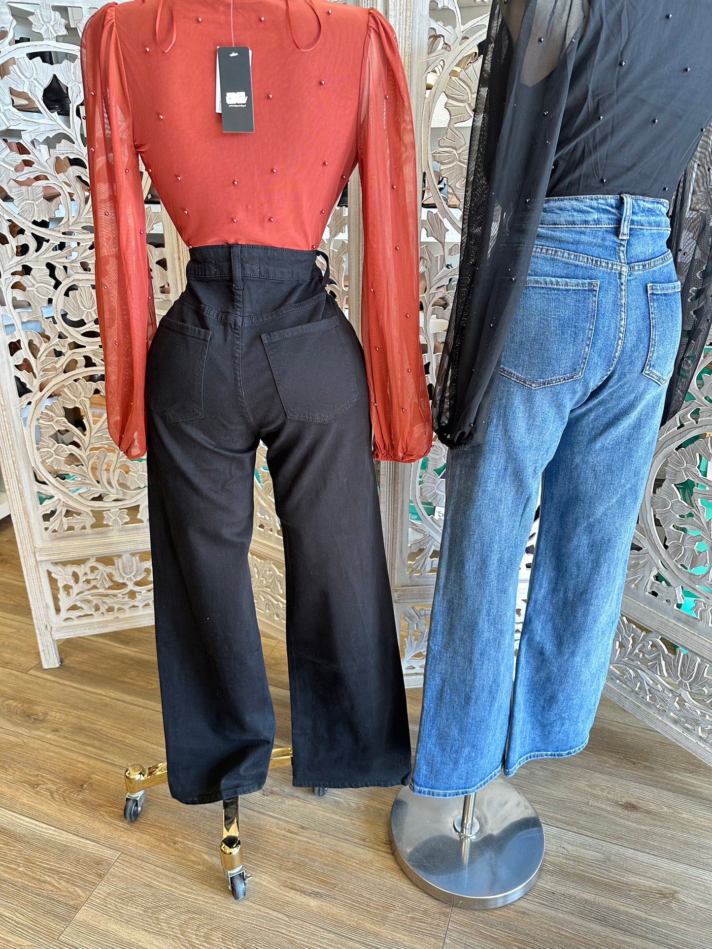 High Rise Straight Jeans - Stretchy, Estira
