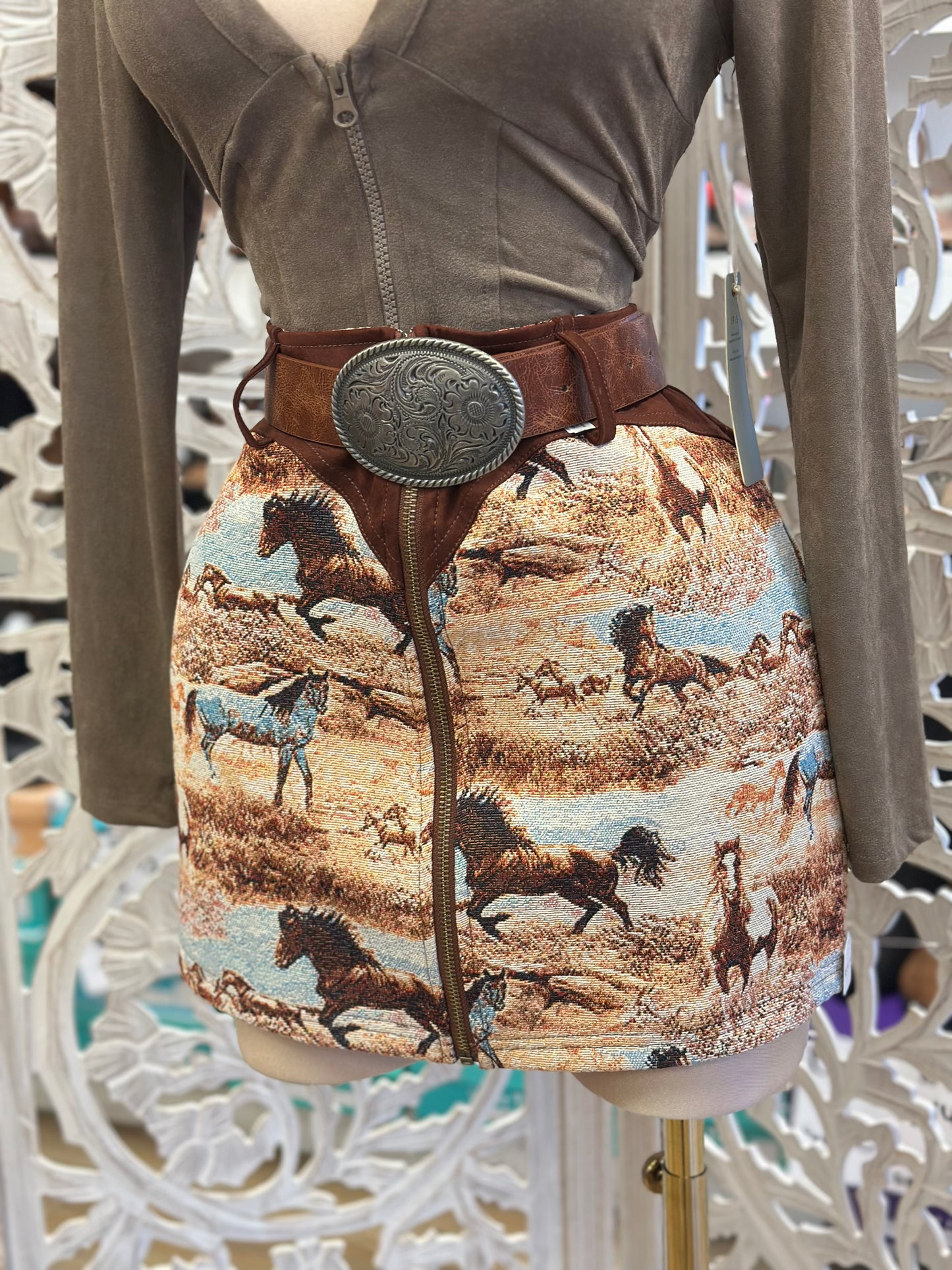 Horse Print Zipper Mini Skirt- No Estira, Not Stretchy