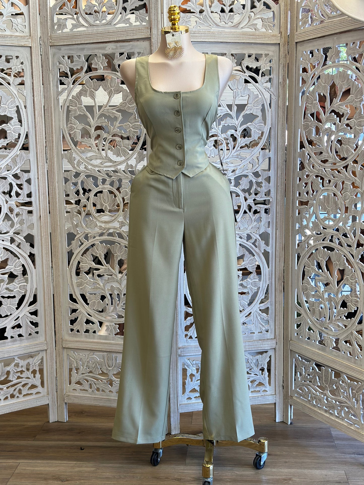 Sage Vest and Trouser Set - No Estira, Not Stretchy