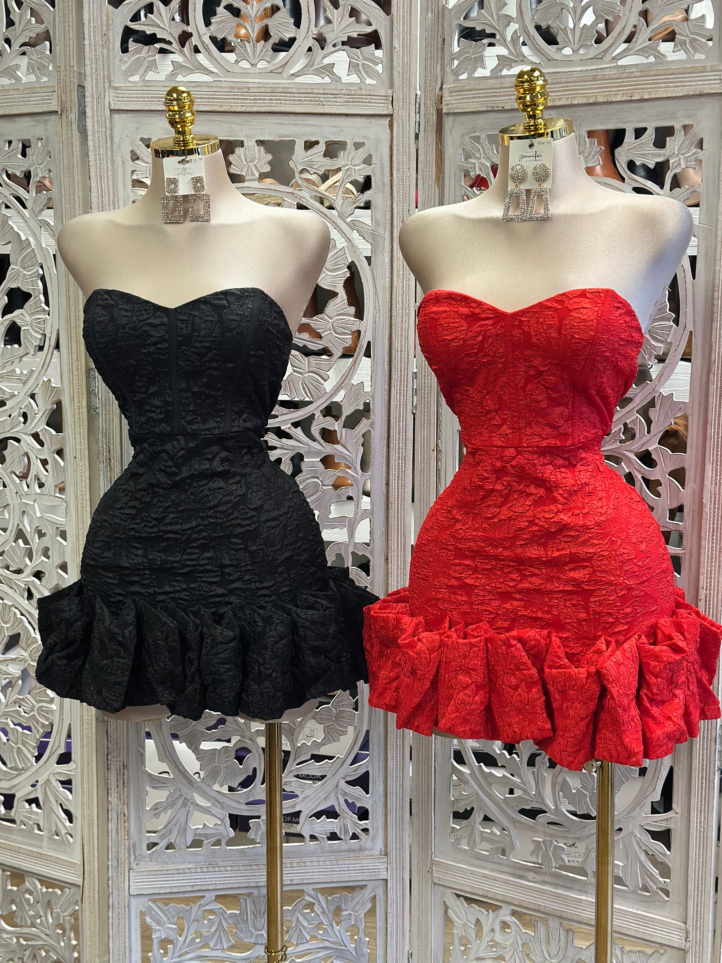 Heart line Scrunched Mini Dress- Slightly Stretchy,Estira Poco