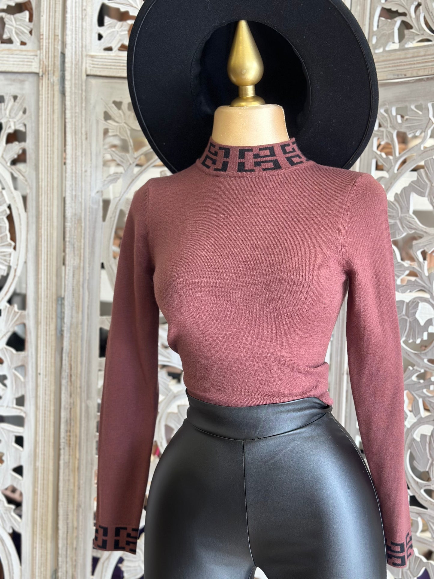 Geometric Mauve Sweater Blouse- Estira, Stretchy