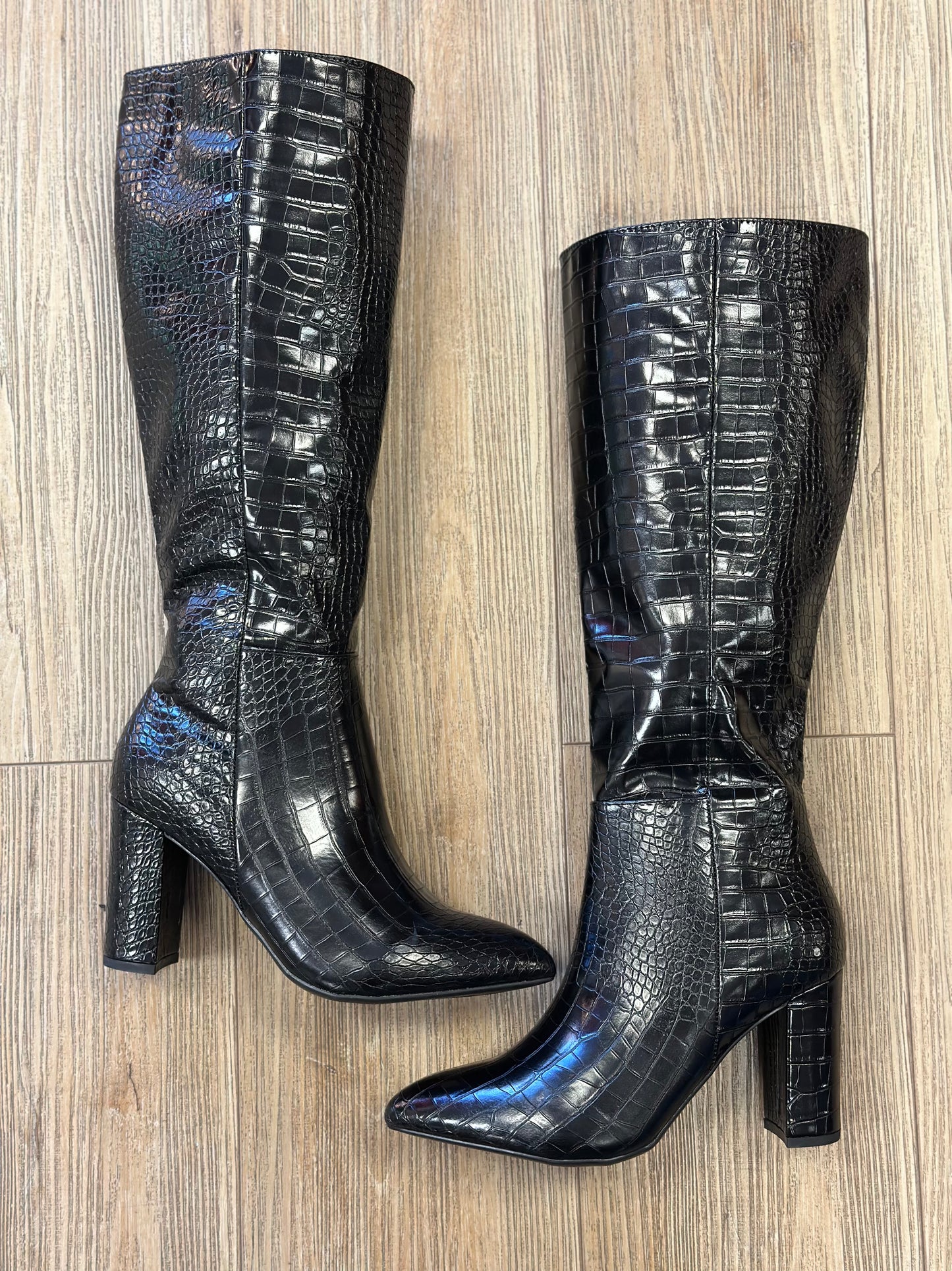 Black Faux Leather Mid Length Crocodile Pattern Boots