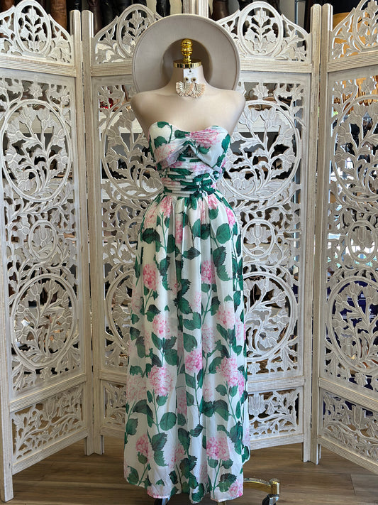 Floral Knotted Strapless Maxi Dress-No Estira, Not Stretchy