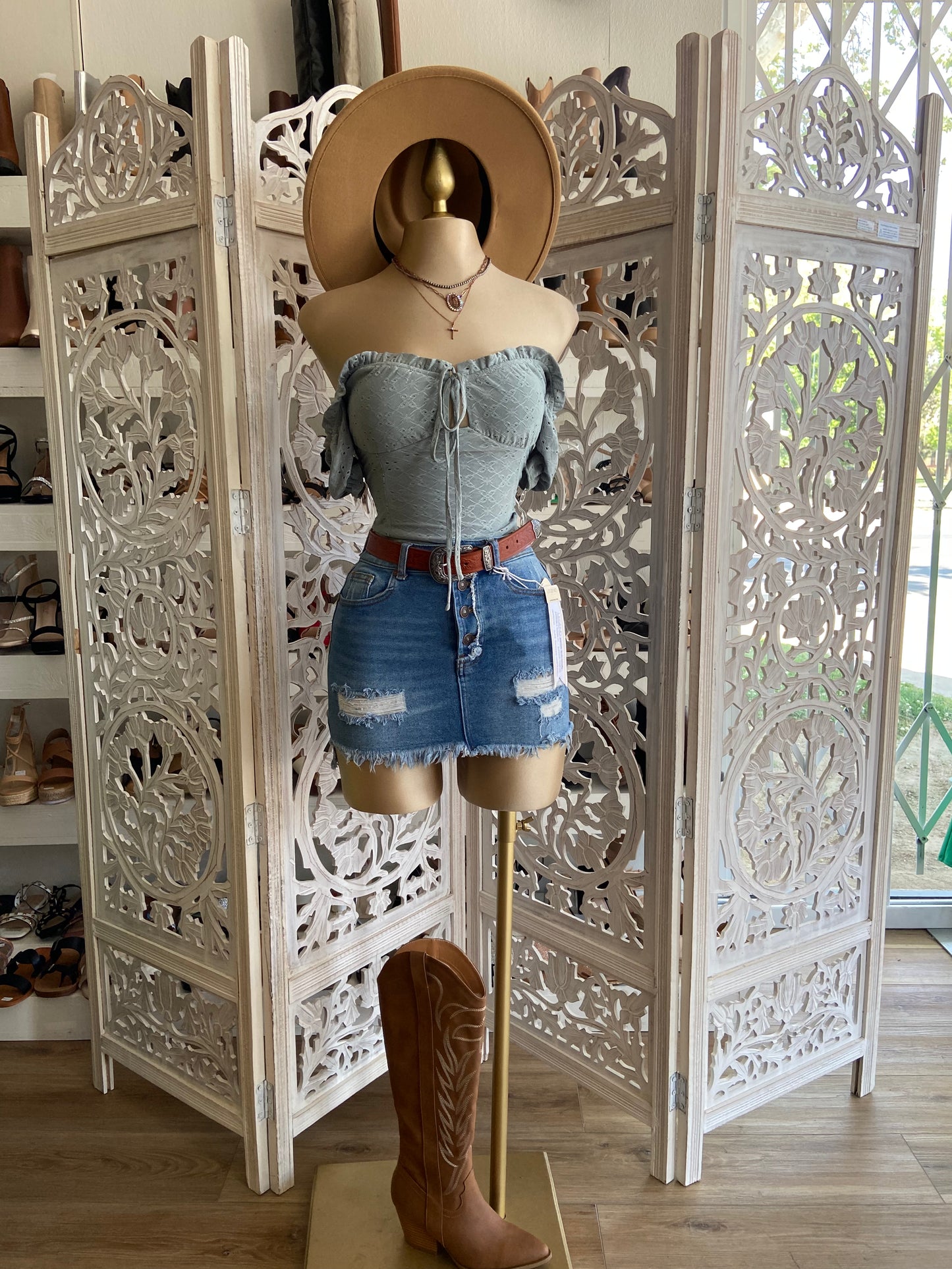 Sea Foam Eyelet Top
