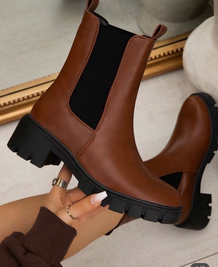 Chelsea Boots