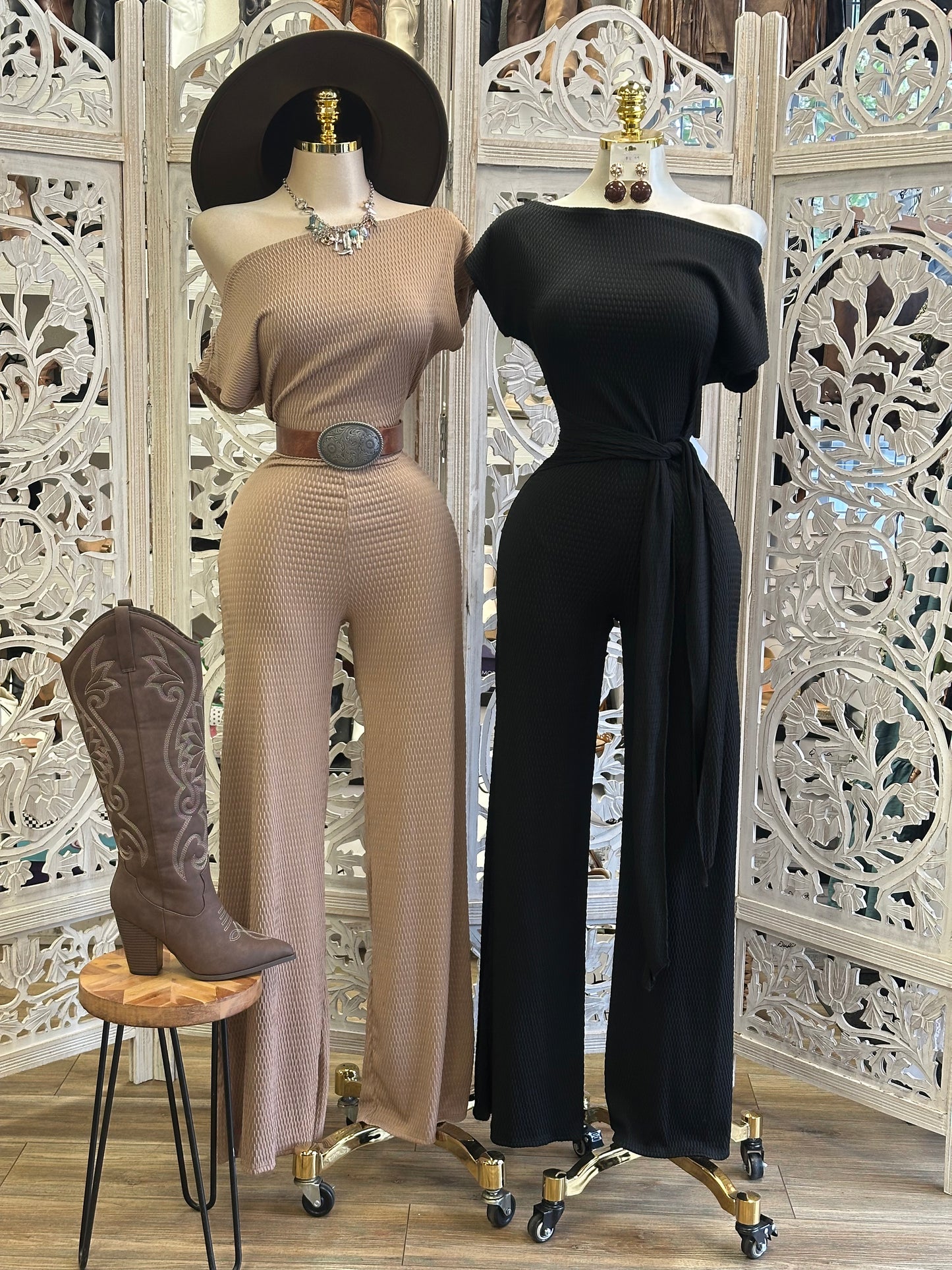 Desert Horizon Textured Jumpsuit -Stretchy, Estira