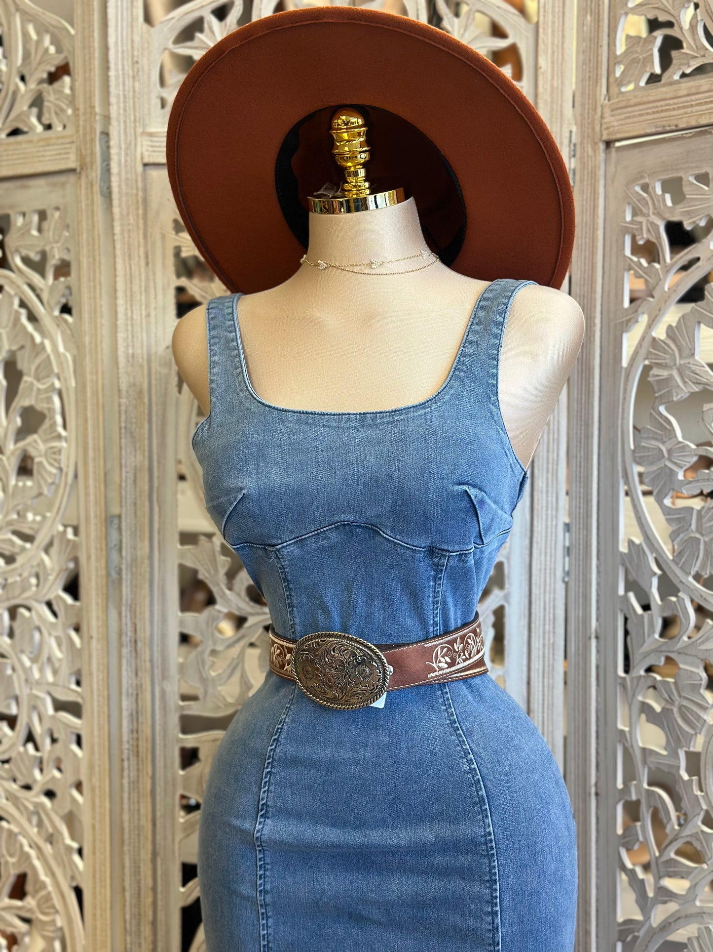 Scoop Back Denim Midi Dress - Estira Poco, Slightly Stretchy