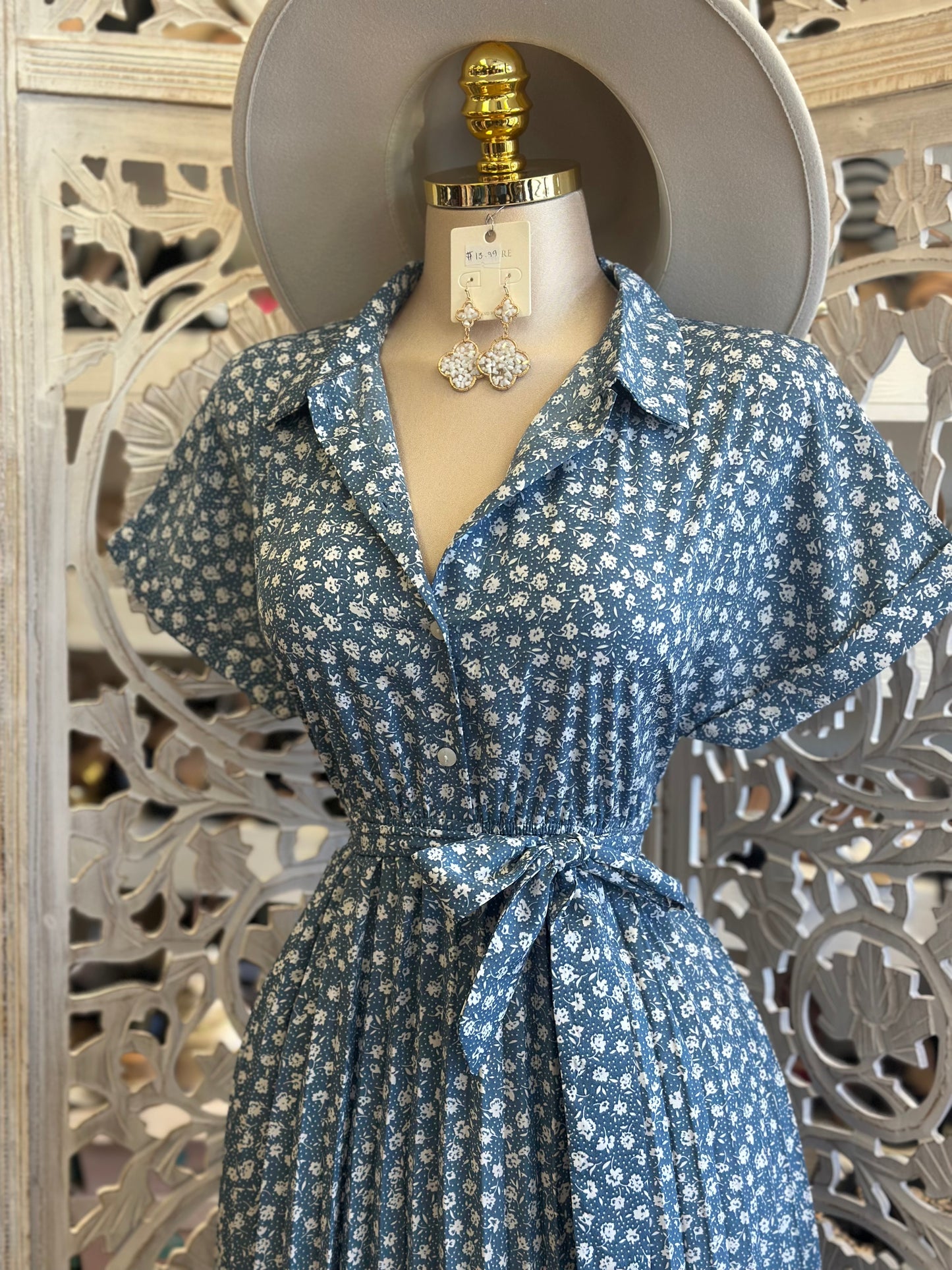Blue Floral Button Dress-No Estira, Not Stretchy
