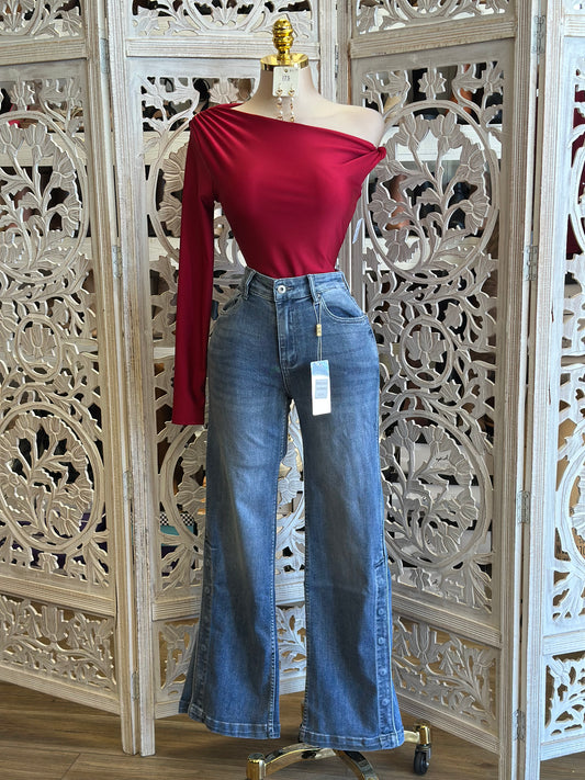 High Rise Denim Medium Wide Leg Jeans - Stretchy, Estira