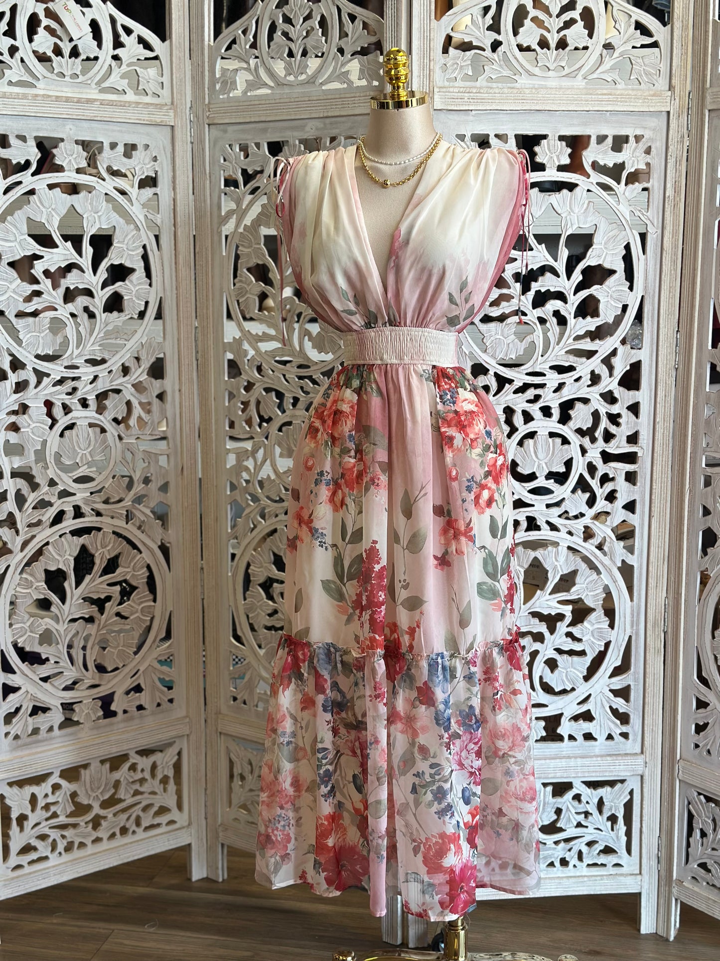 Hazed Floral Blush Maxi Dress- Stretchy, Estira