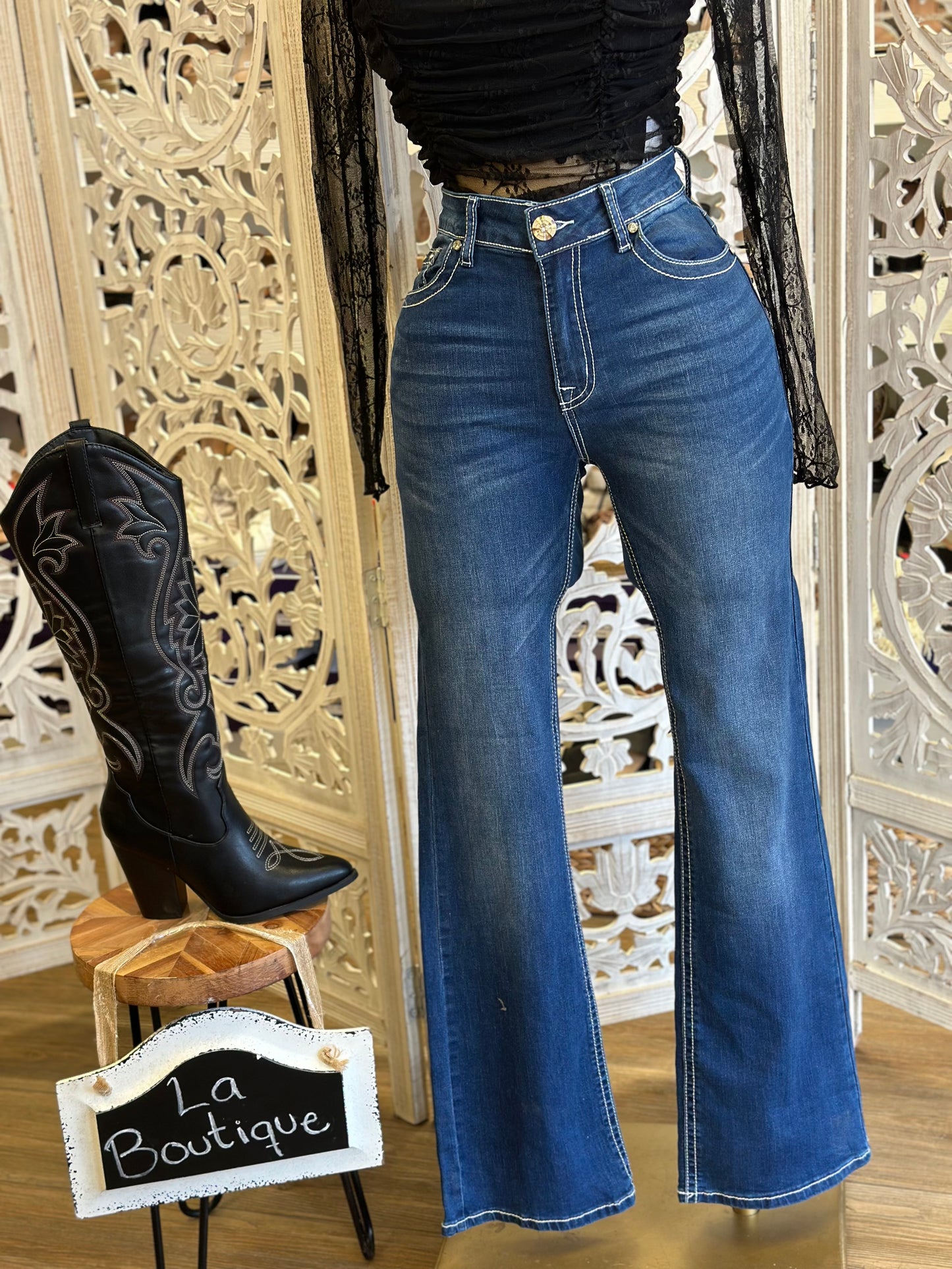 Rhinestone Design Bootcut Jeans - Stretchy, Estira