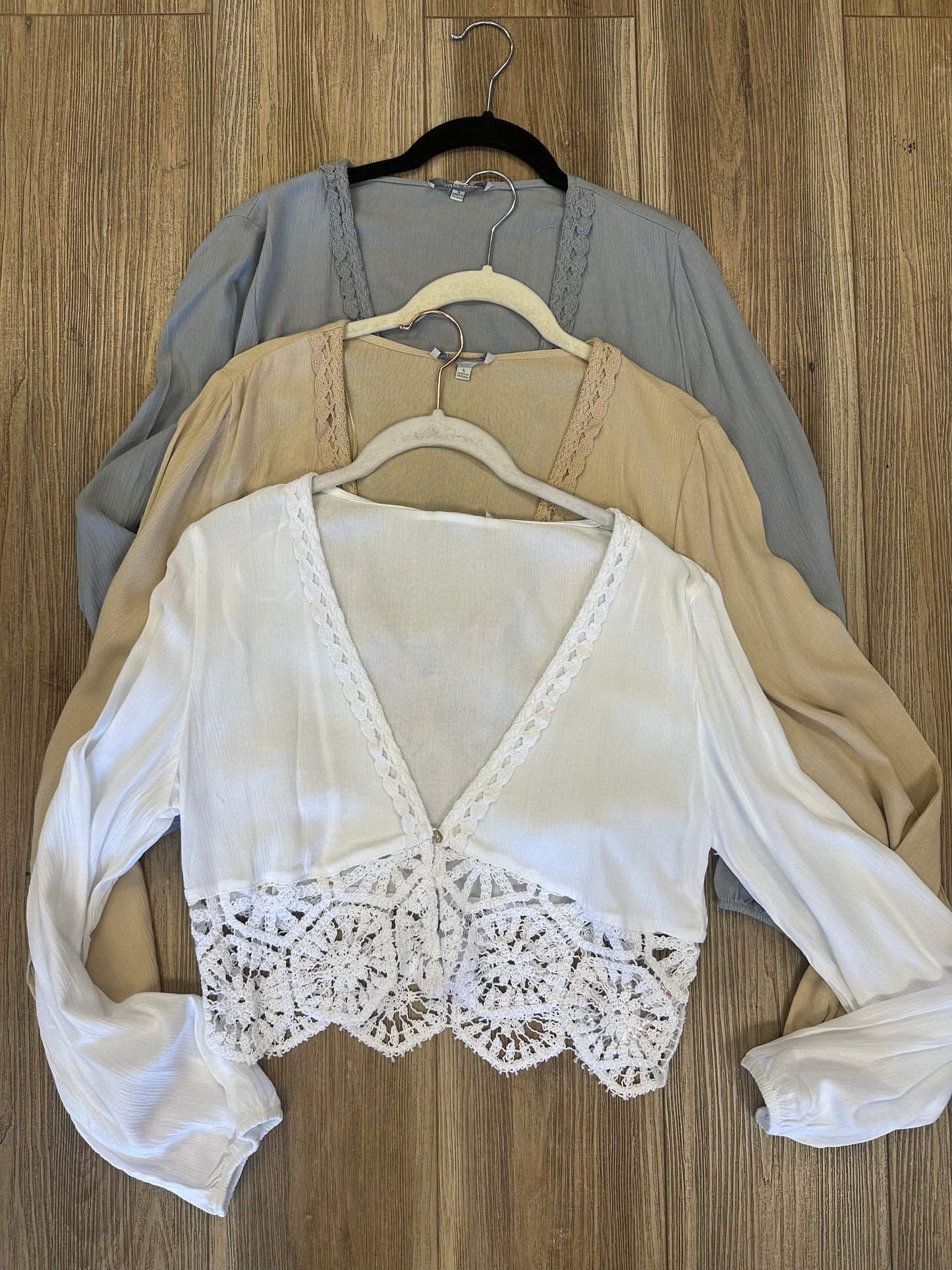 Lace Long Sleeve Blouse - No Estira, Not Stretchy