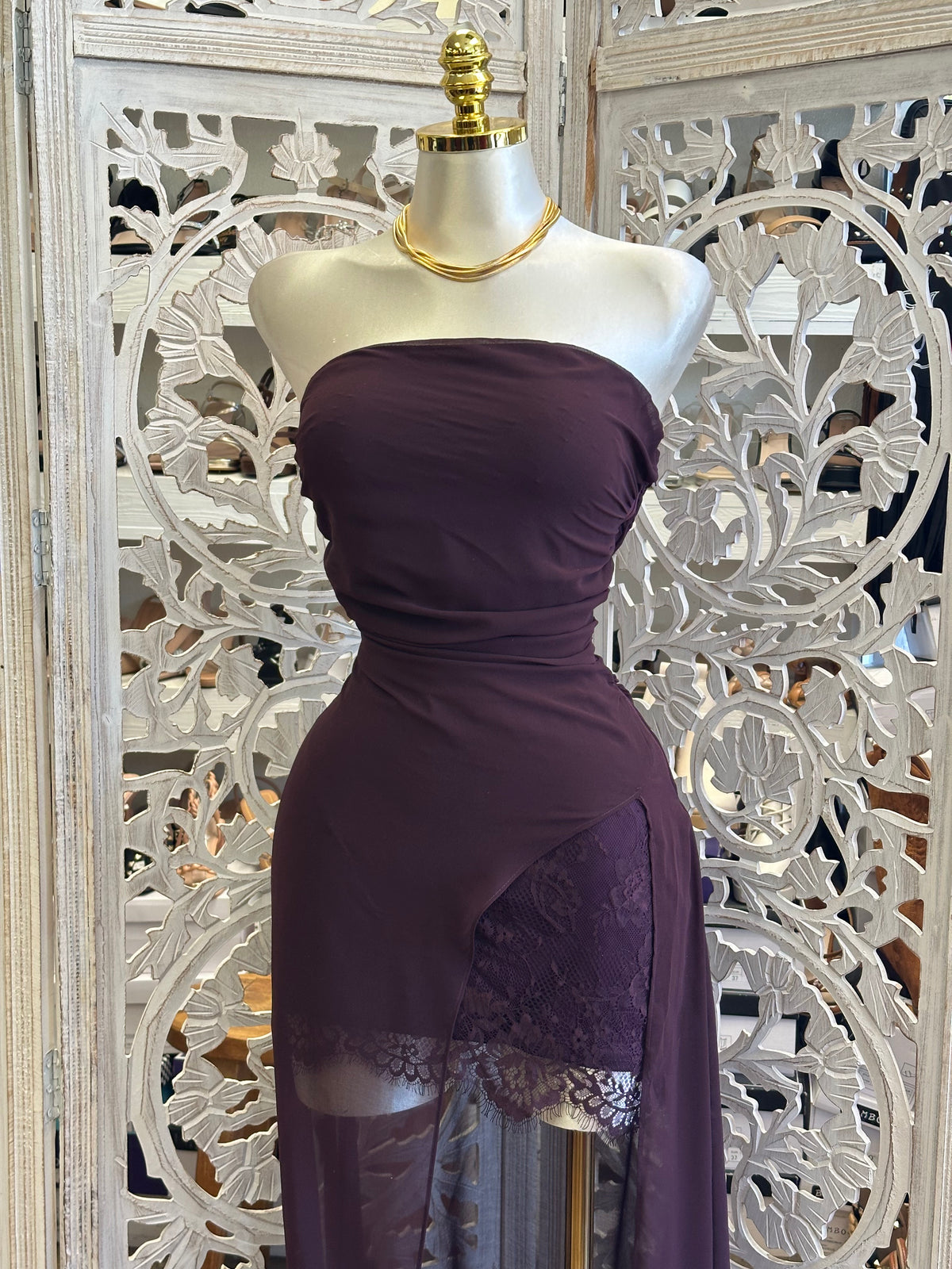 Plum Strapless Lace-Panel Maxi Dress — Stretchy,Estira poco