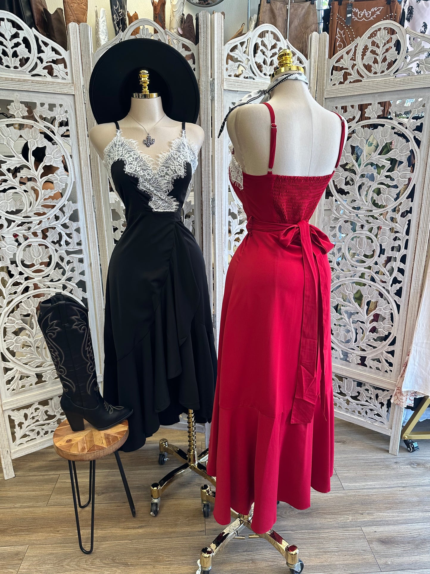 Lace Lined Midi Dress- Slightly Stretchy, Estira Poco