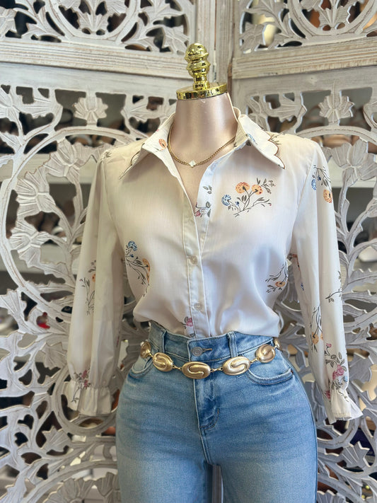 Shell Color Floral Blouse