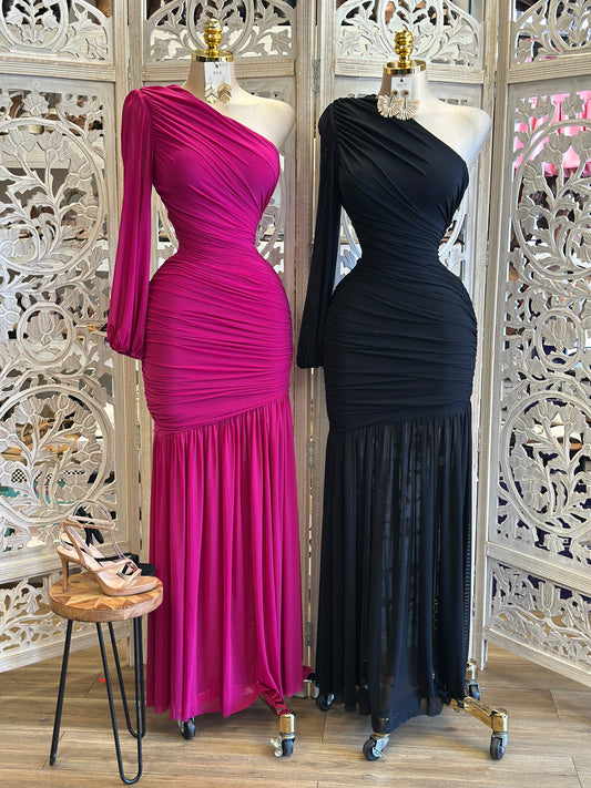 One Sleeve Sheer Bottom Dress - Estira Poco, Slightly Stretchy