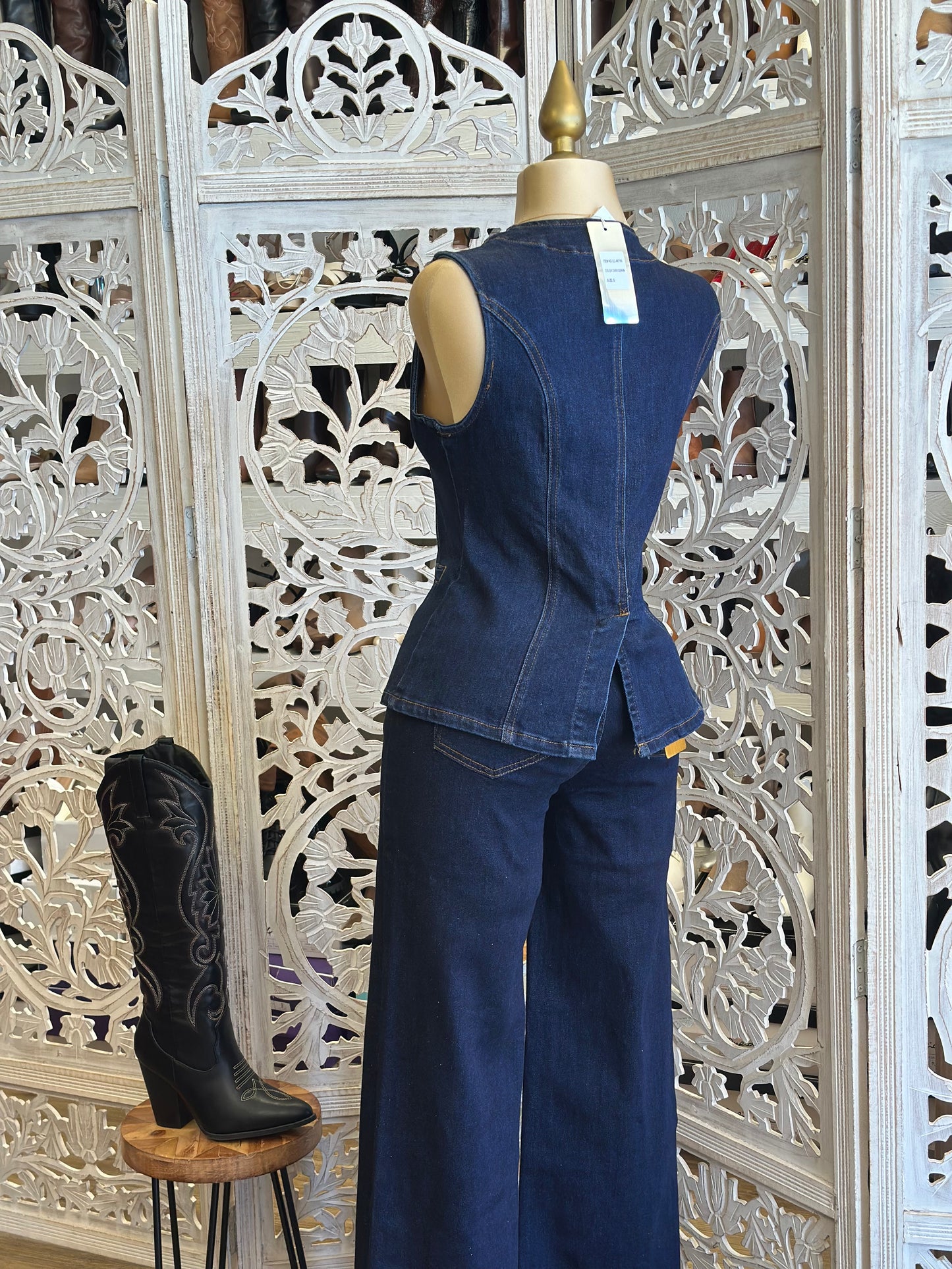 Jean Gold Button Set- Estira Poco , Slightly Stretchy