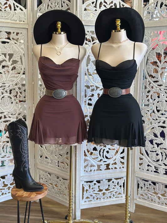 Ruffle Cami Mini  Dress - Estira, Stretchy..  viene reducido..