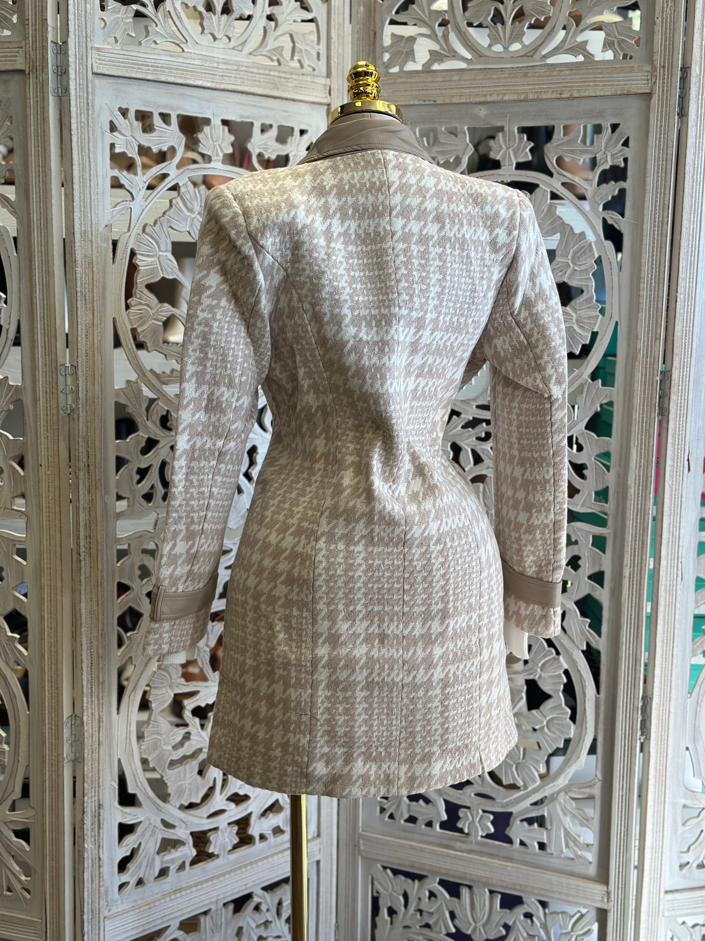 Neutral Houndstooth Midsize Coat