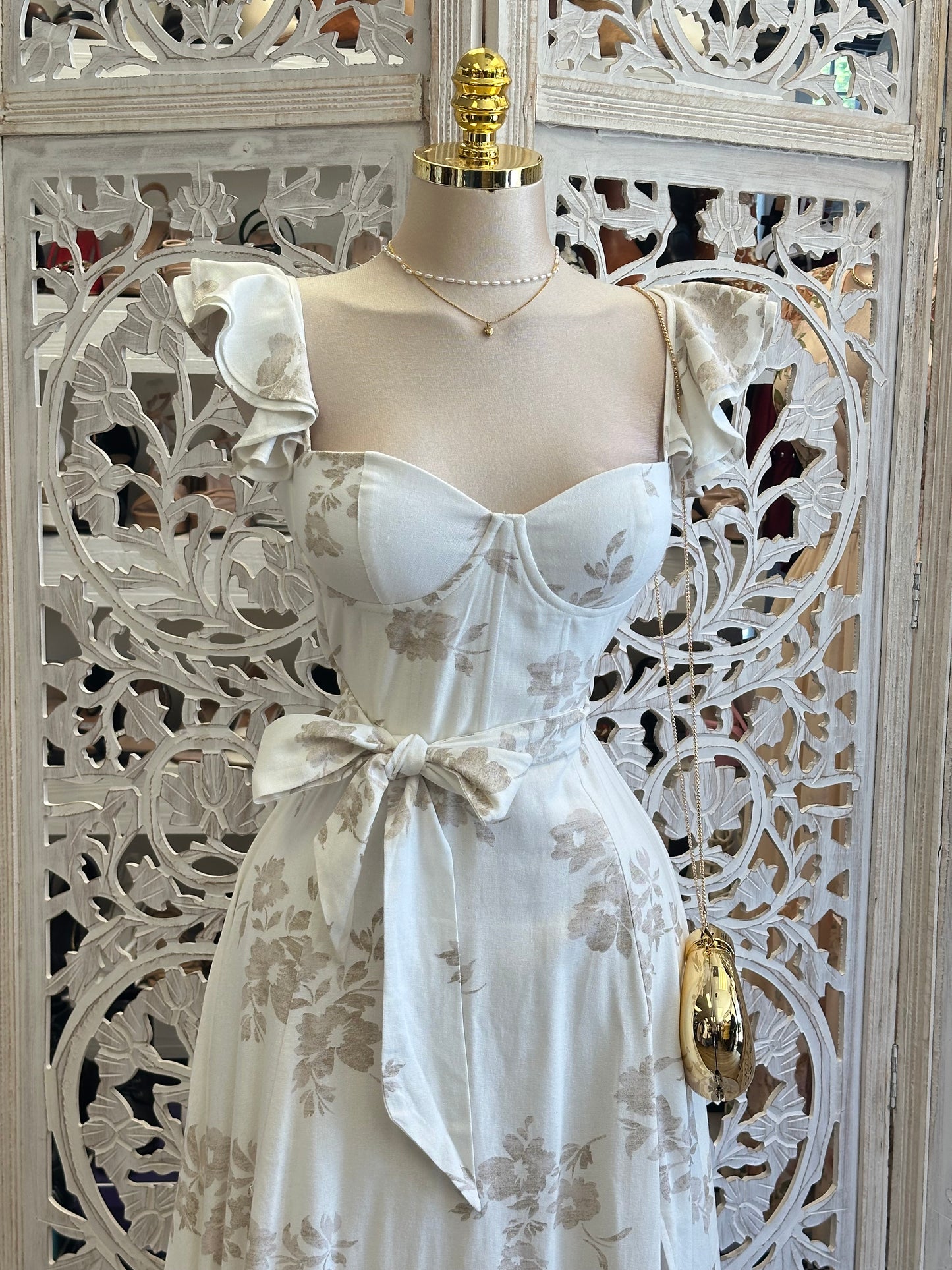 Neutral Floral Midi Dress- Slightly Stretchy,Estira Poco