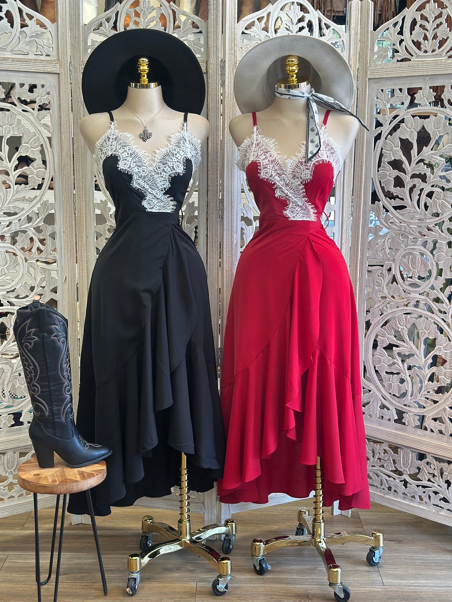 Lace Lined Midi Dress- Slightly Stretchy, Estira Poco