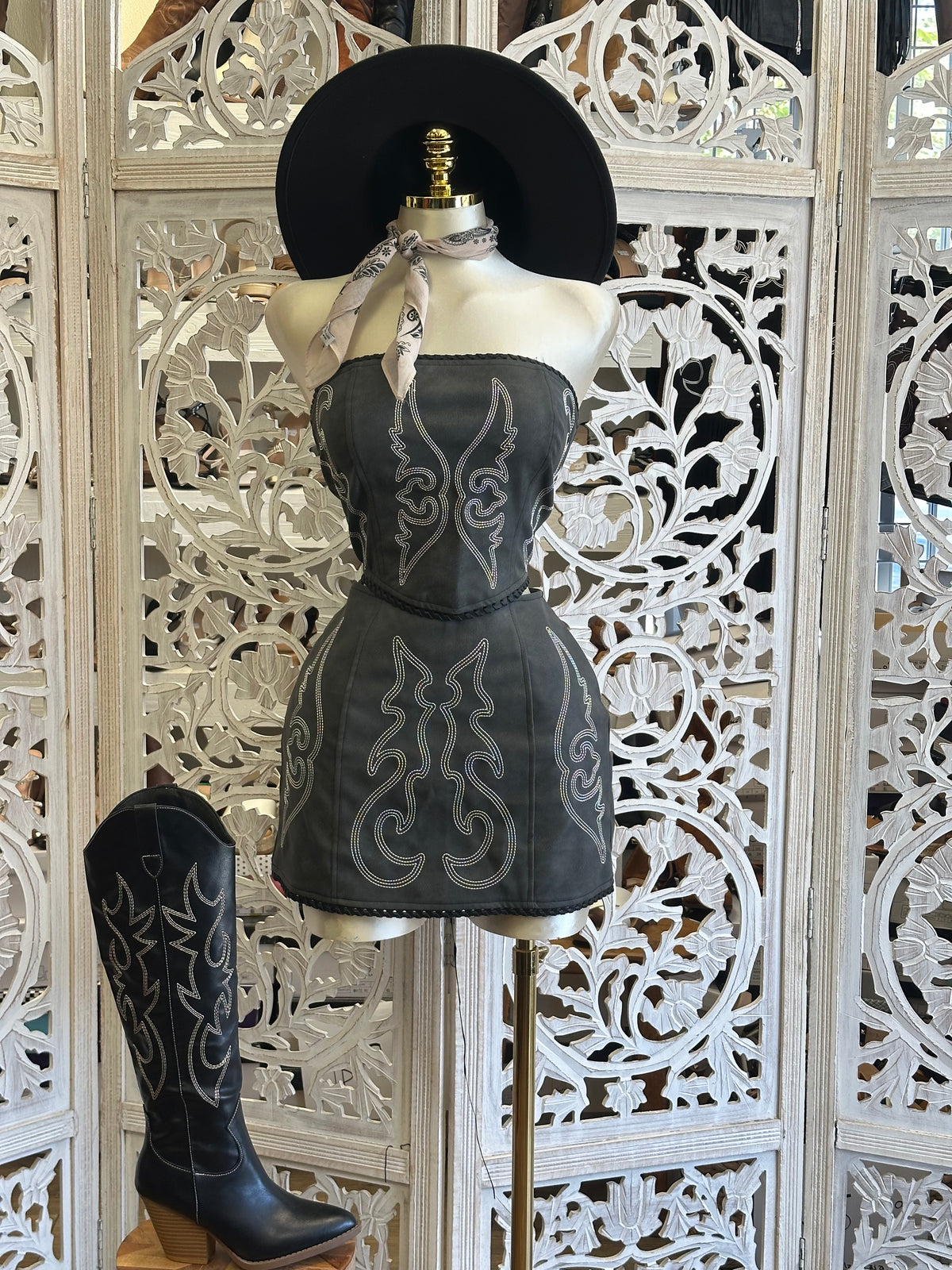 Rodeo Queen Embroidered Two-Piece Set - Not Stretchy, No Estira