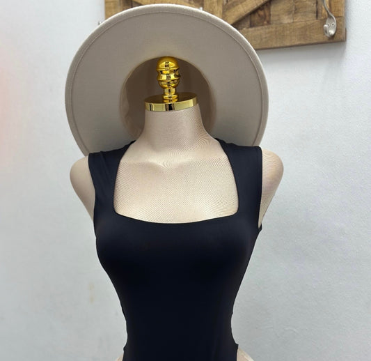 Feminine Square Neck Top - Estira, Stretchy