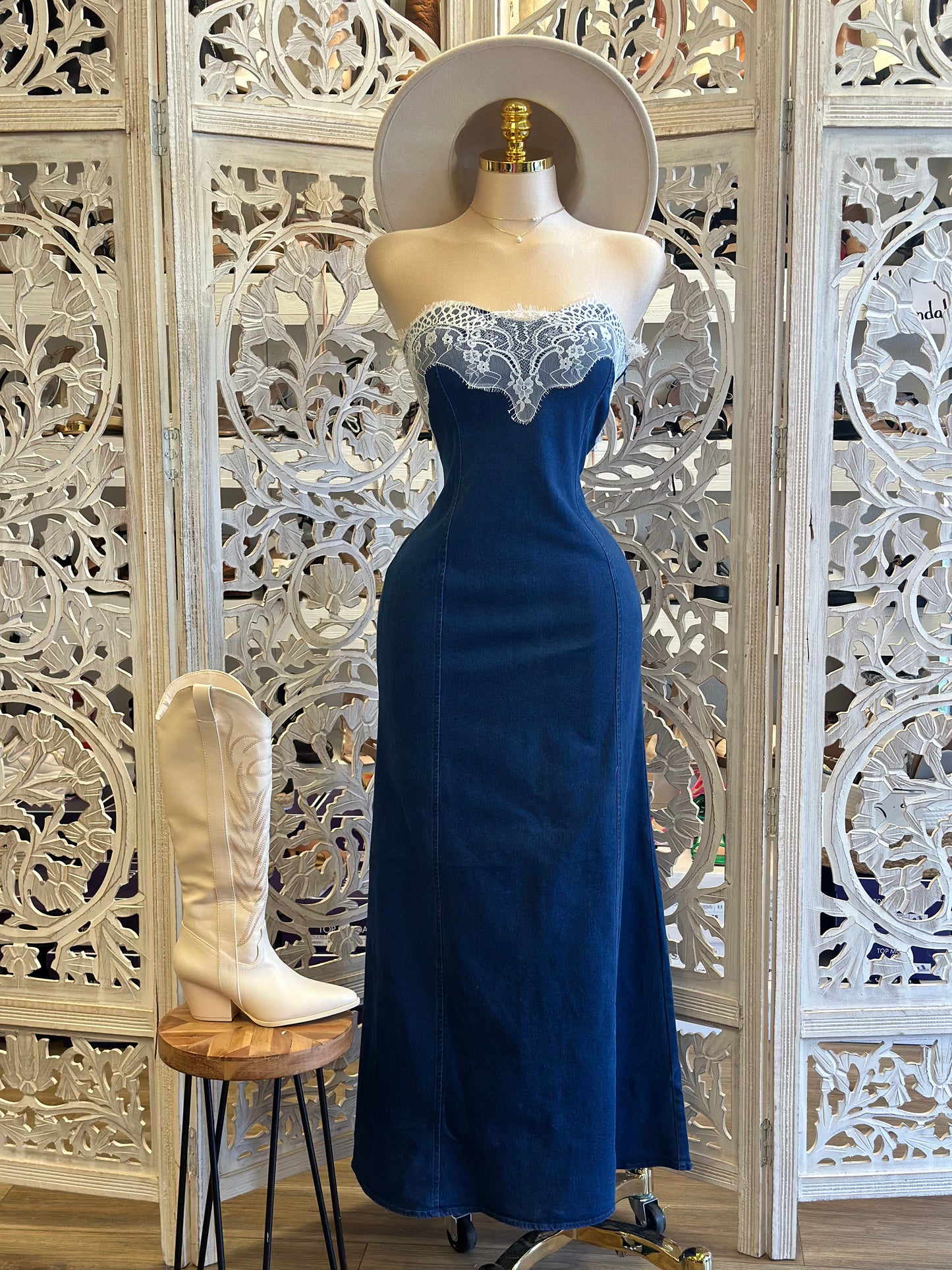 Lace Denim Maxi Dress - Slightly Stretchy, Estira Poco