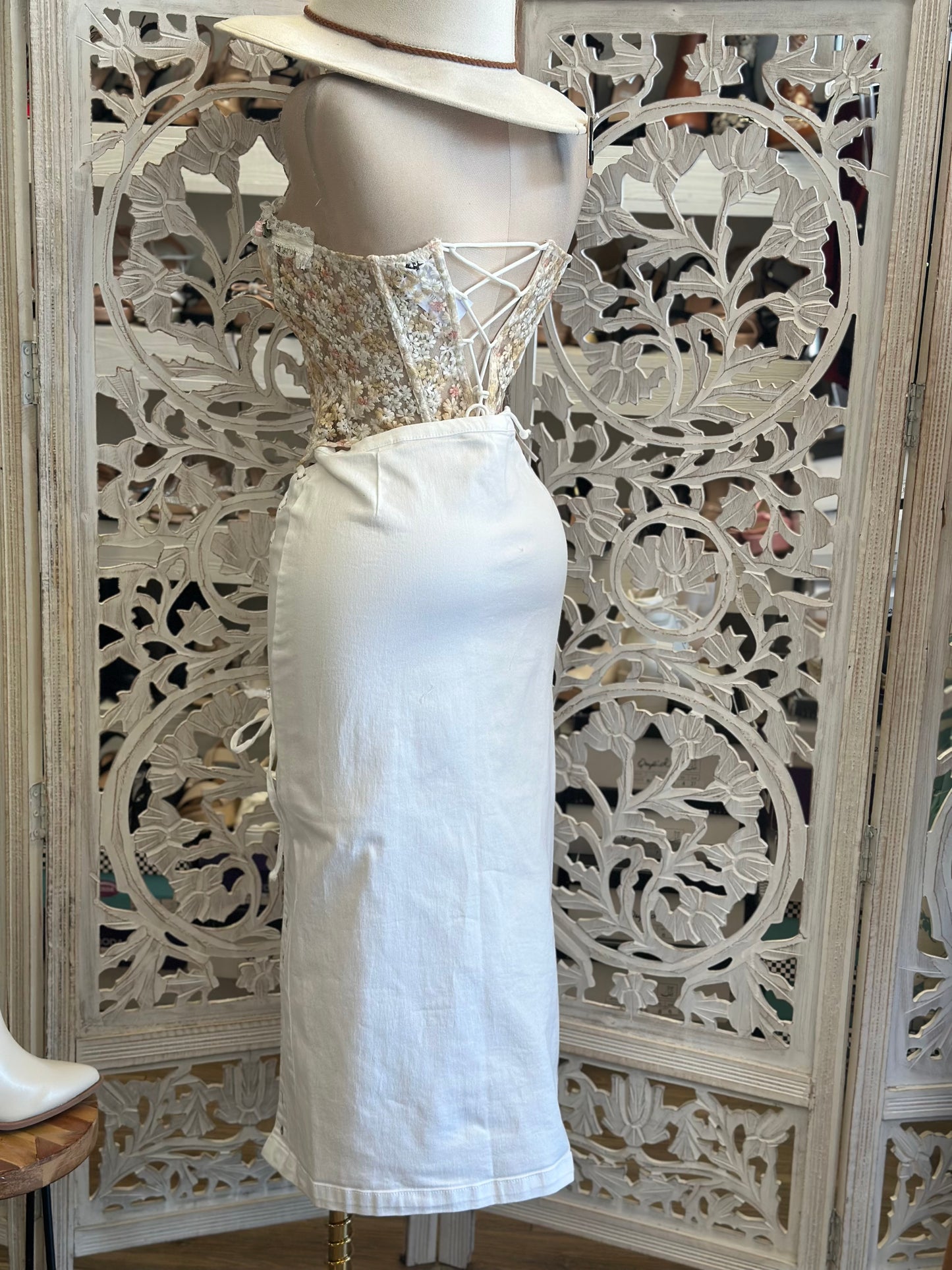White Tie Up Midi Skirt-  Stretchy , Estira