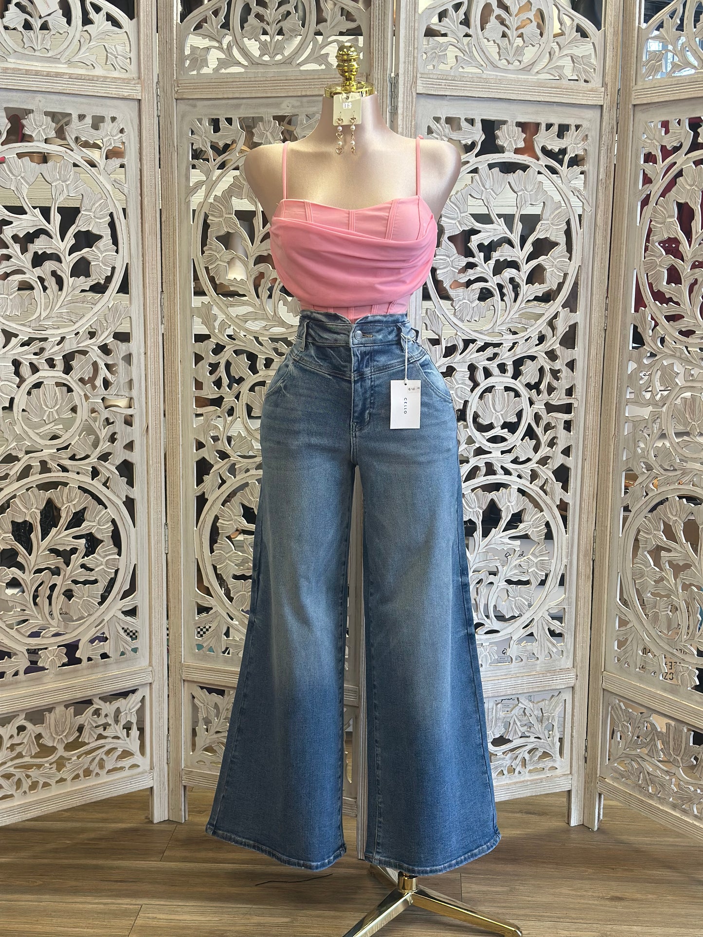 Super High Rise Denim Wide Leg Jeans - Stretchy, Estira