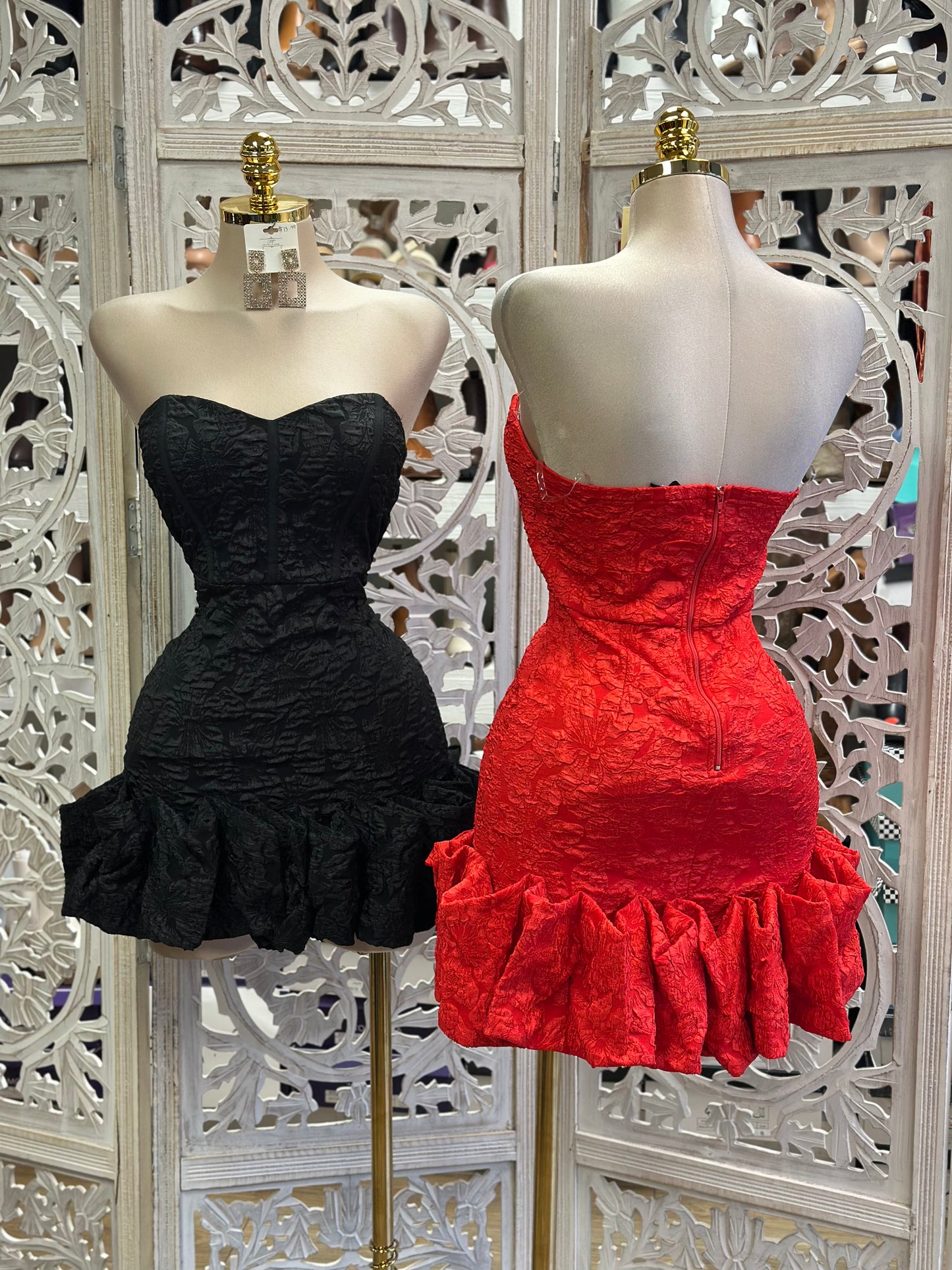 Heart line Scrunched Mini Dress- Slightly Stretchy,Estira Poco