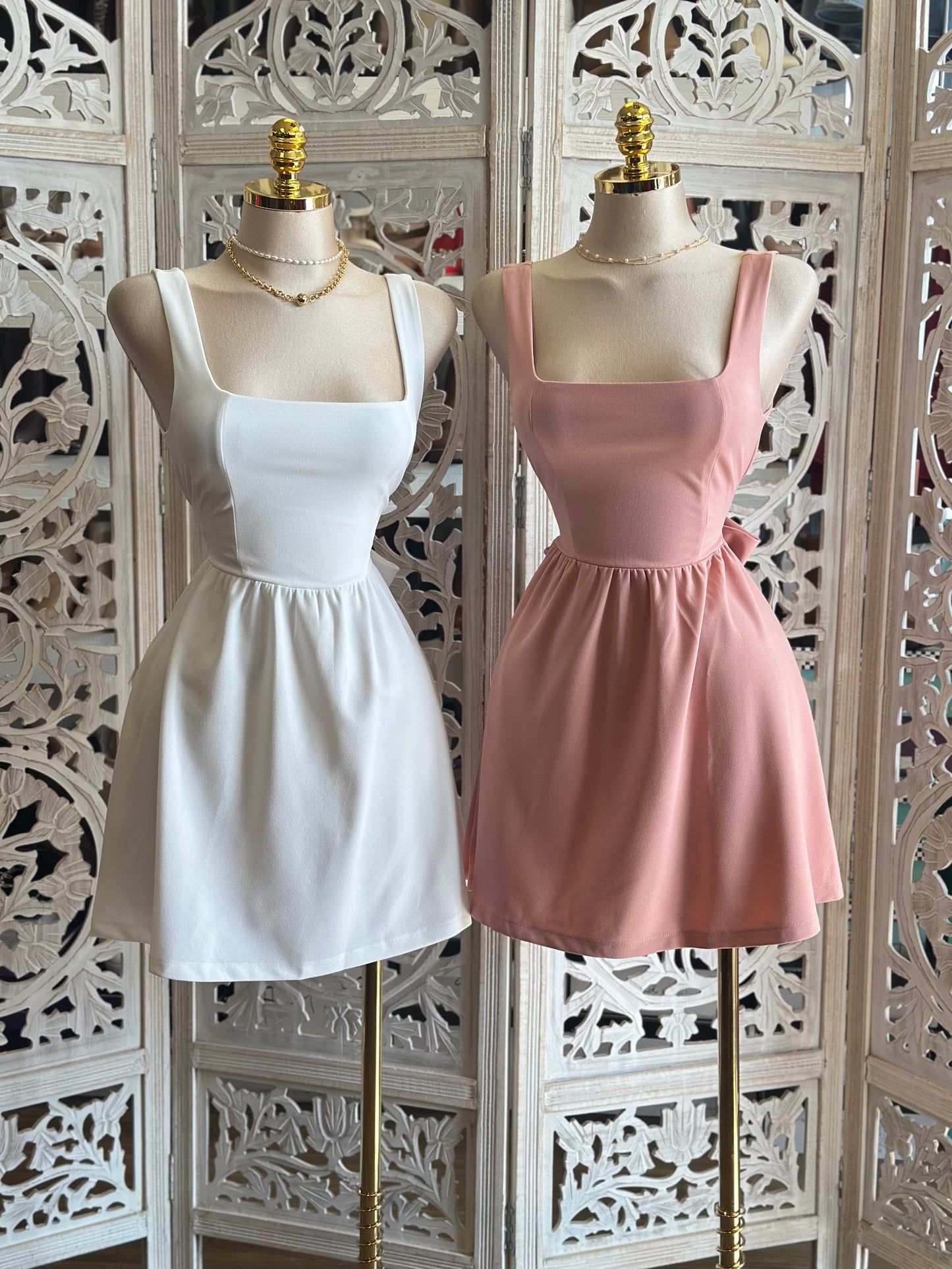 Open Back Ribbon Mini Dress-Stretchy,Estira