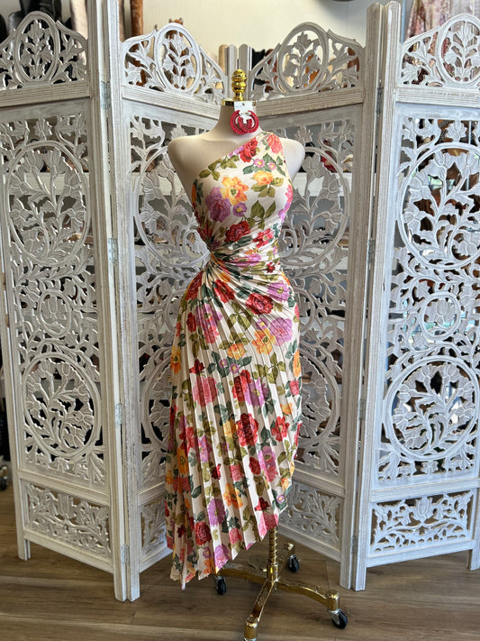 Pleated Floral One Sleeve Dress- Estira Poco, Slightly Stretchy