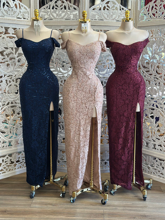 Lace Sequin Elegant Dress- Estira Poco , Slightly Stretchy