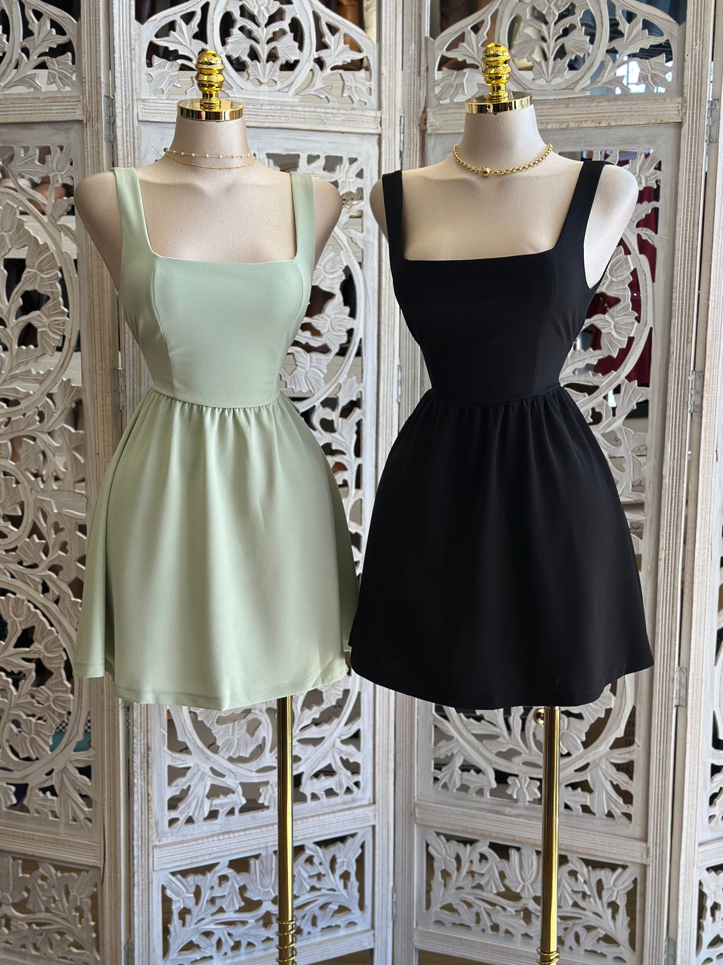 Open Back Ribbon Mini Dress-Stretchy,Estira