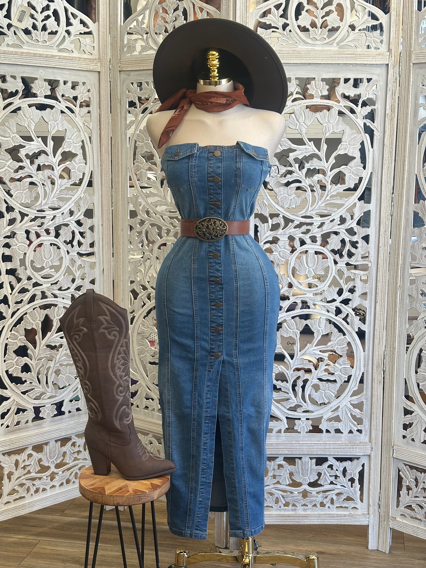 Dark Denim Strapless Dress- Slightly Stretchy, Estira Poco