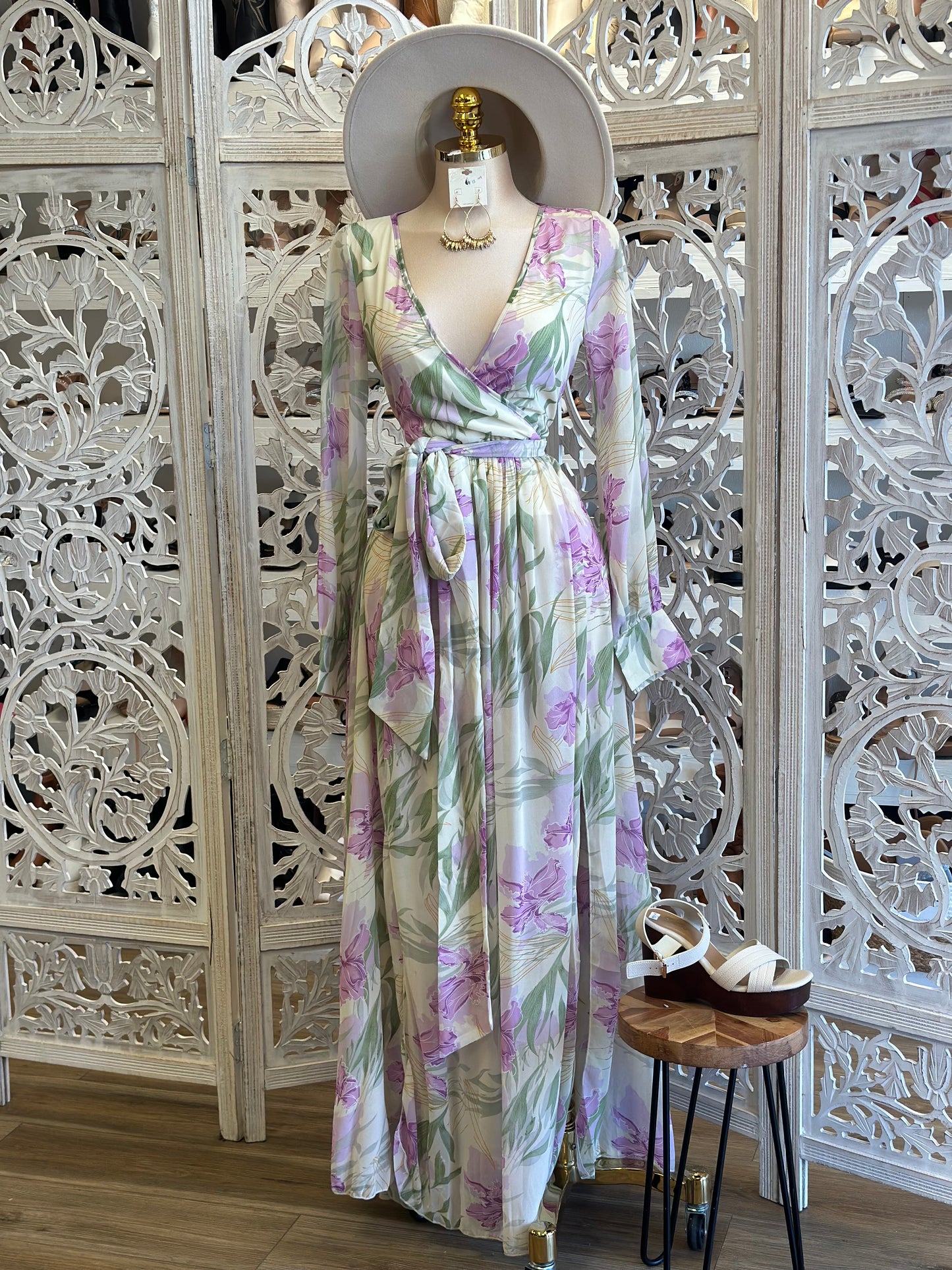 Wrapped Lavender Pattern Maxi Dress-No Estira, Not Stretchy