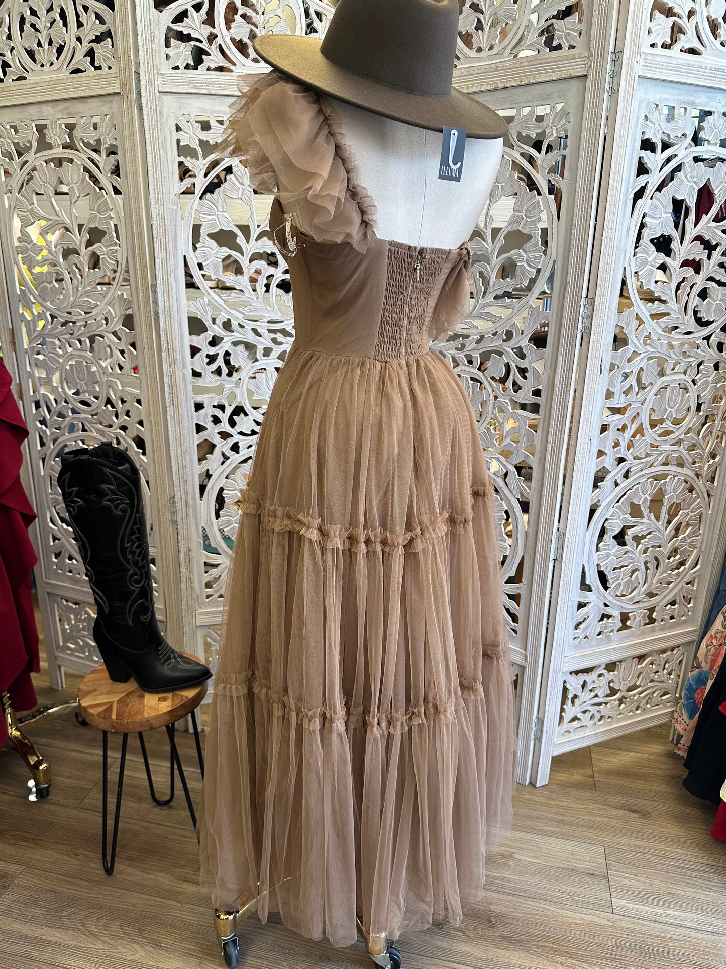 Earth Brown Tulle Maci Dress -Slightly Stretchy, Estira Poco