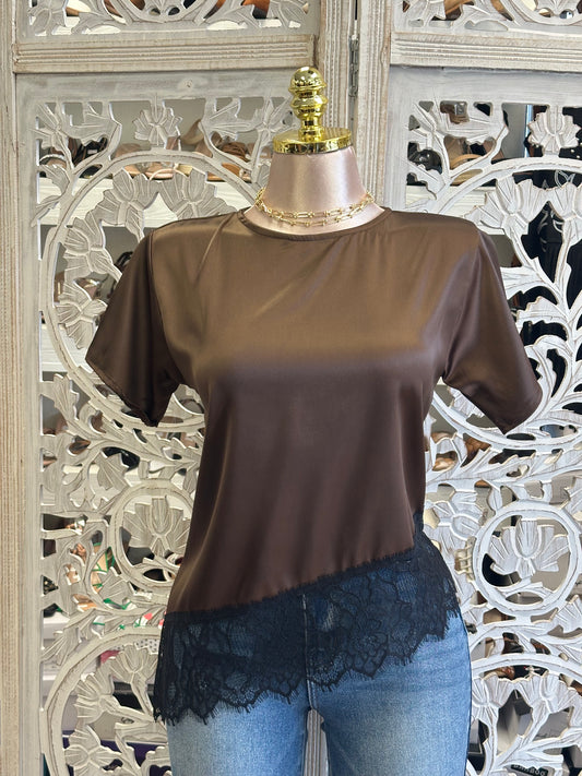 Sultry Edge Asymmetrical Top no estira ..