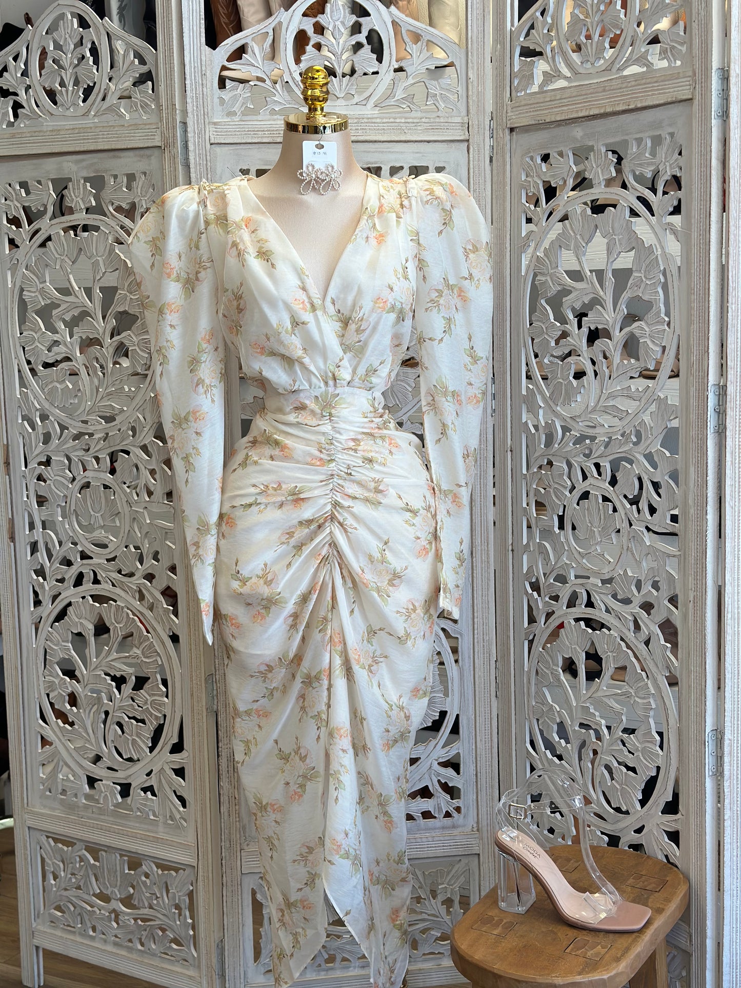 Puff Sleeve Pastel Floral Ruched Dress- Not Stretchy, No Estira