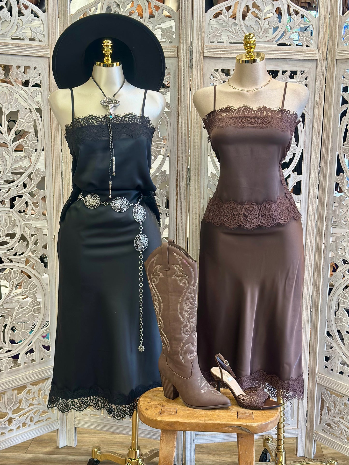 Midnight Rendezvous Satin Set -Not Stretchy, No Estira