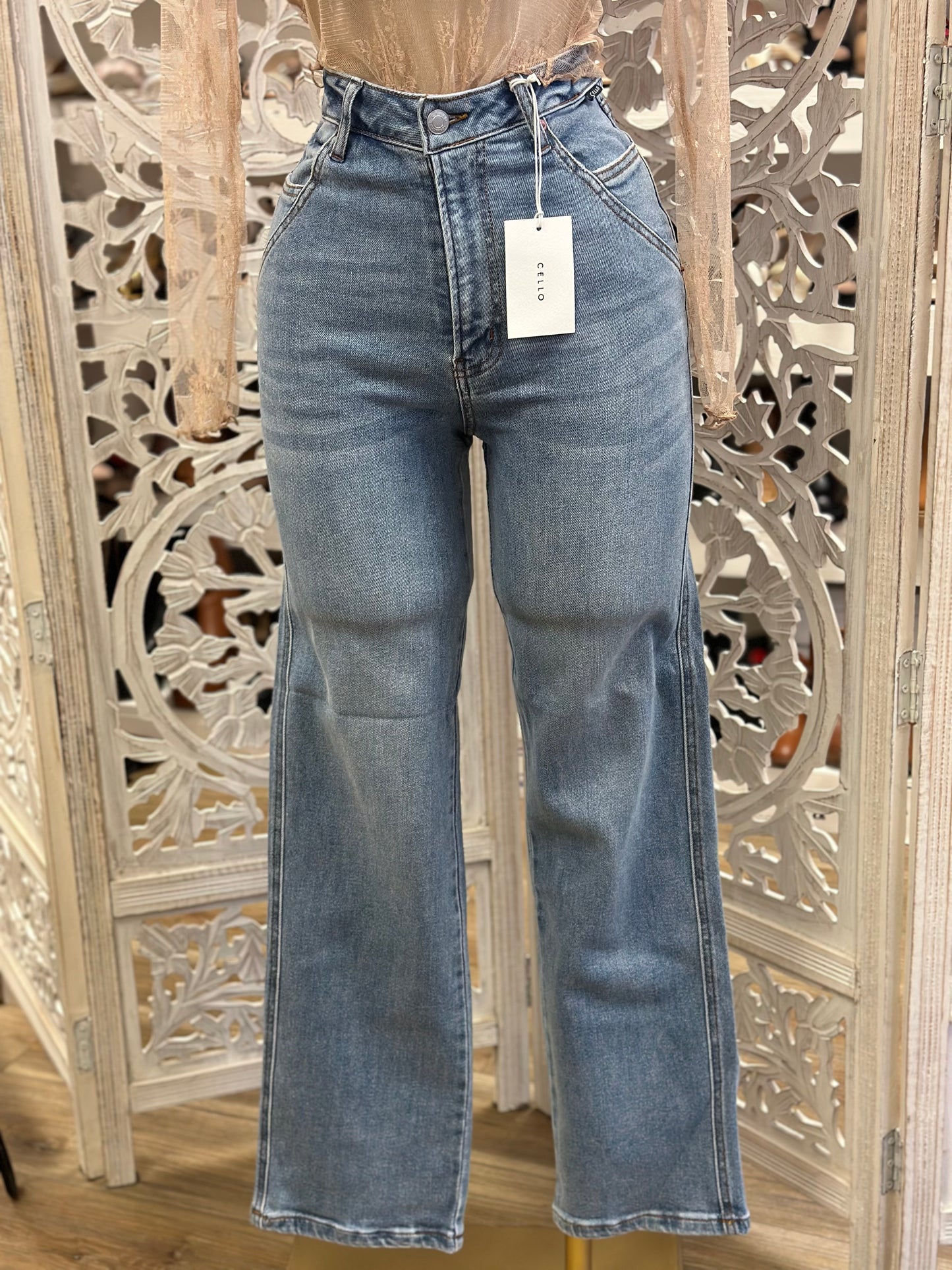 Double Pocket High Rise Wide Leg Jeans- Stretchy