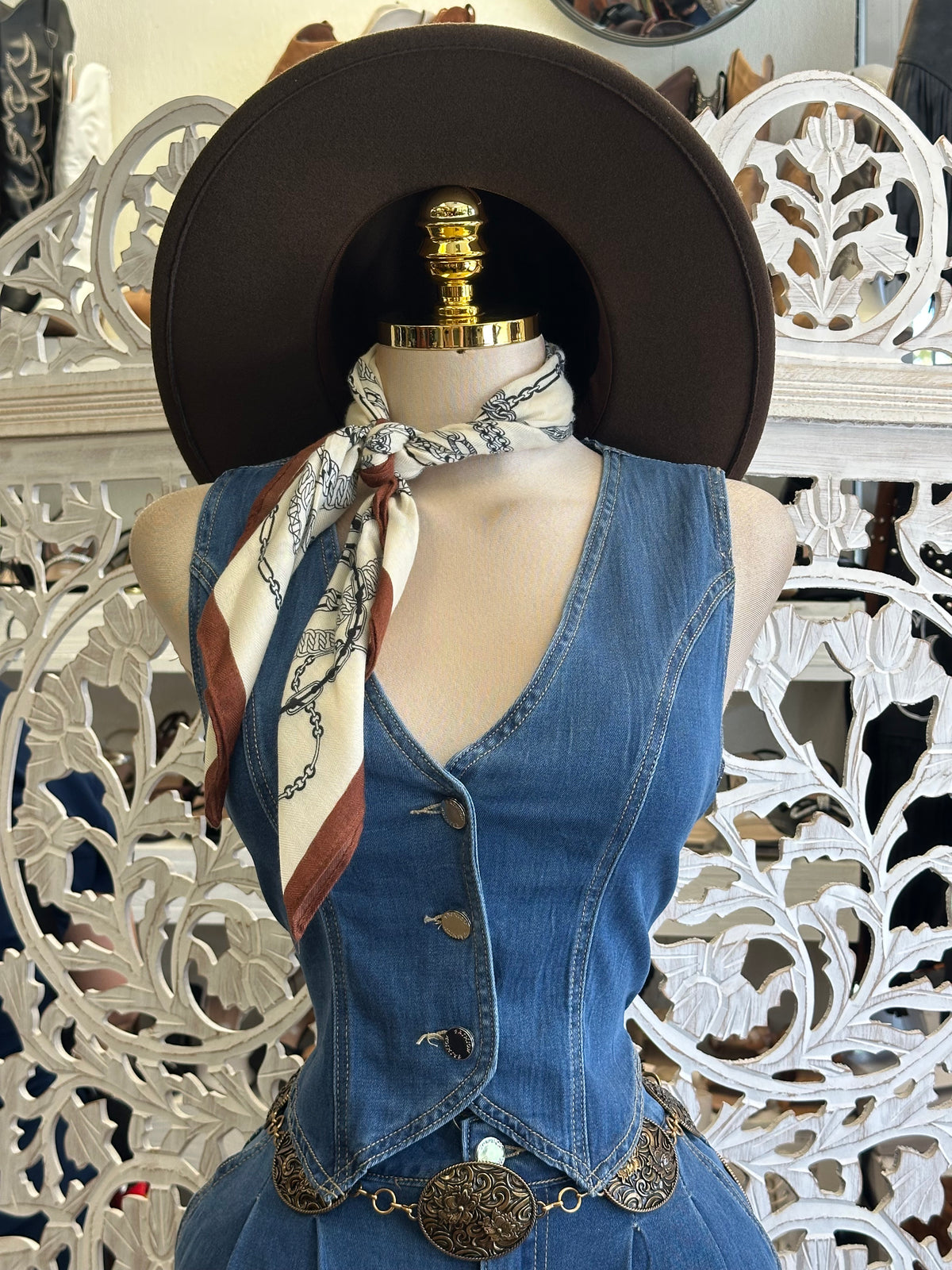 Austin Sunset Denim Vest & Trouser Set - Slightly Stretchy, Estira Poco