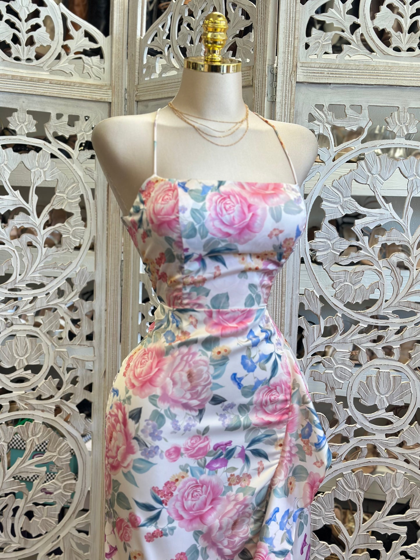 Cross Back Ditsy Floral Maxi Dress- Not Stretchy, No nEstira