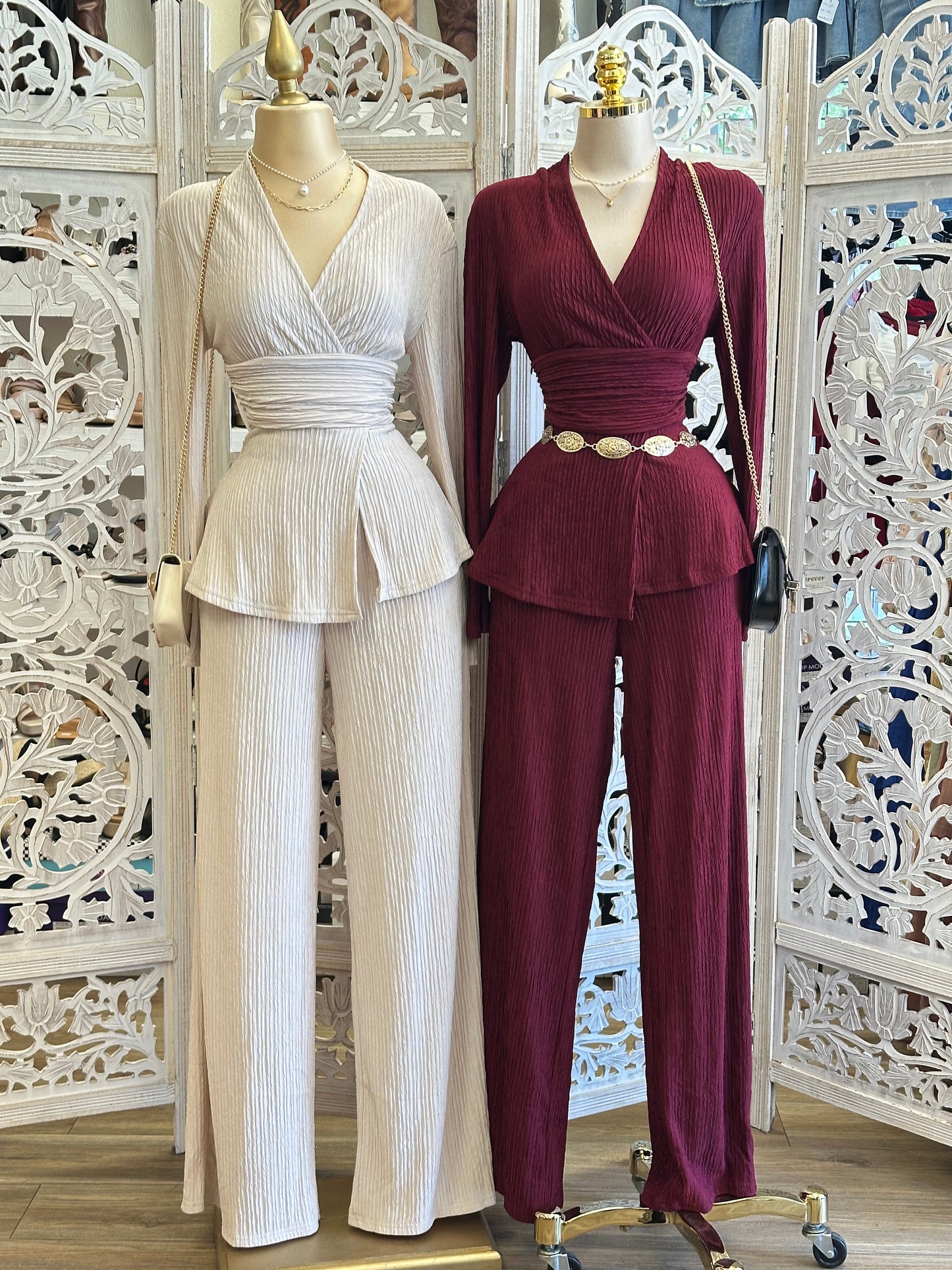 Pleated Set-Stretchy, Estira