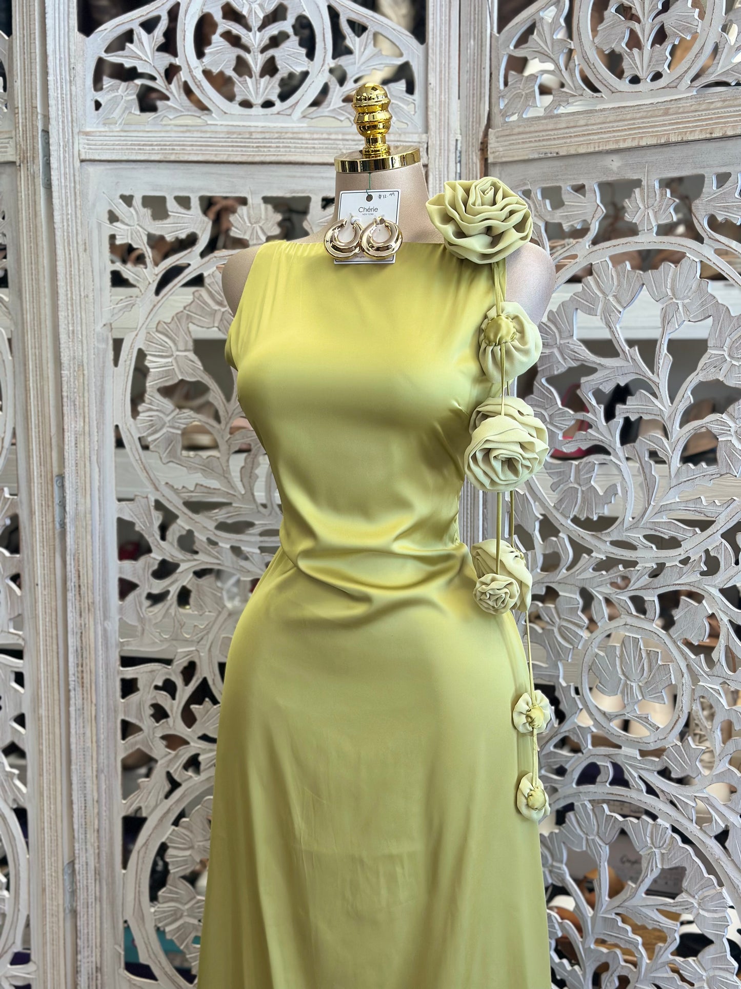 Chartreuse Floral Maxi Dress -Not Stretchy, No Estira